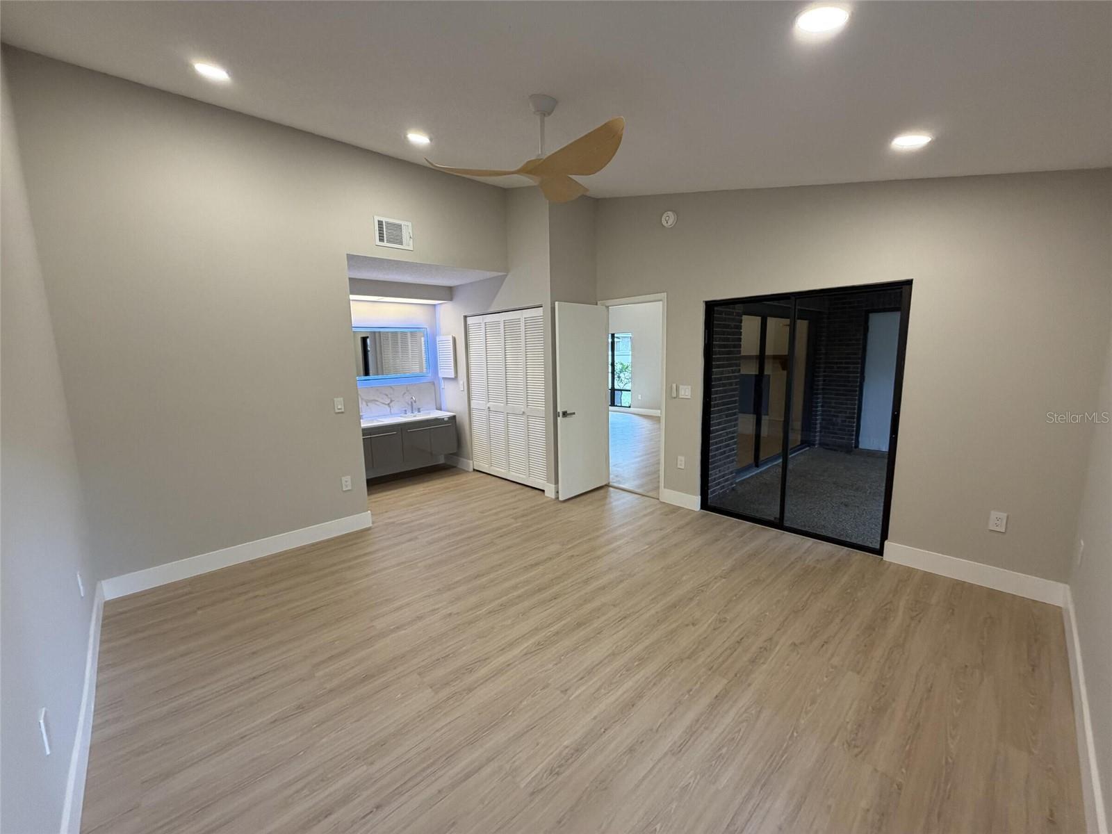 971 Sunridge Dr #110 Property Photo 13