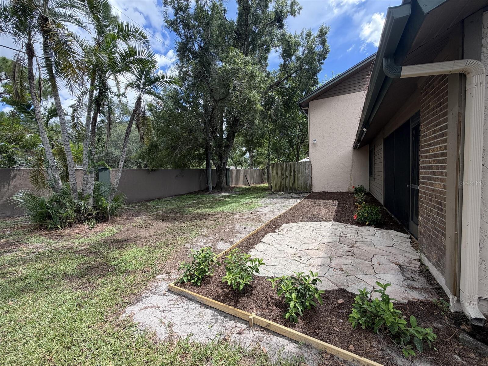971 Sunridge Dr #110 Property Photo 19