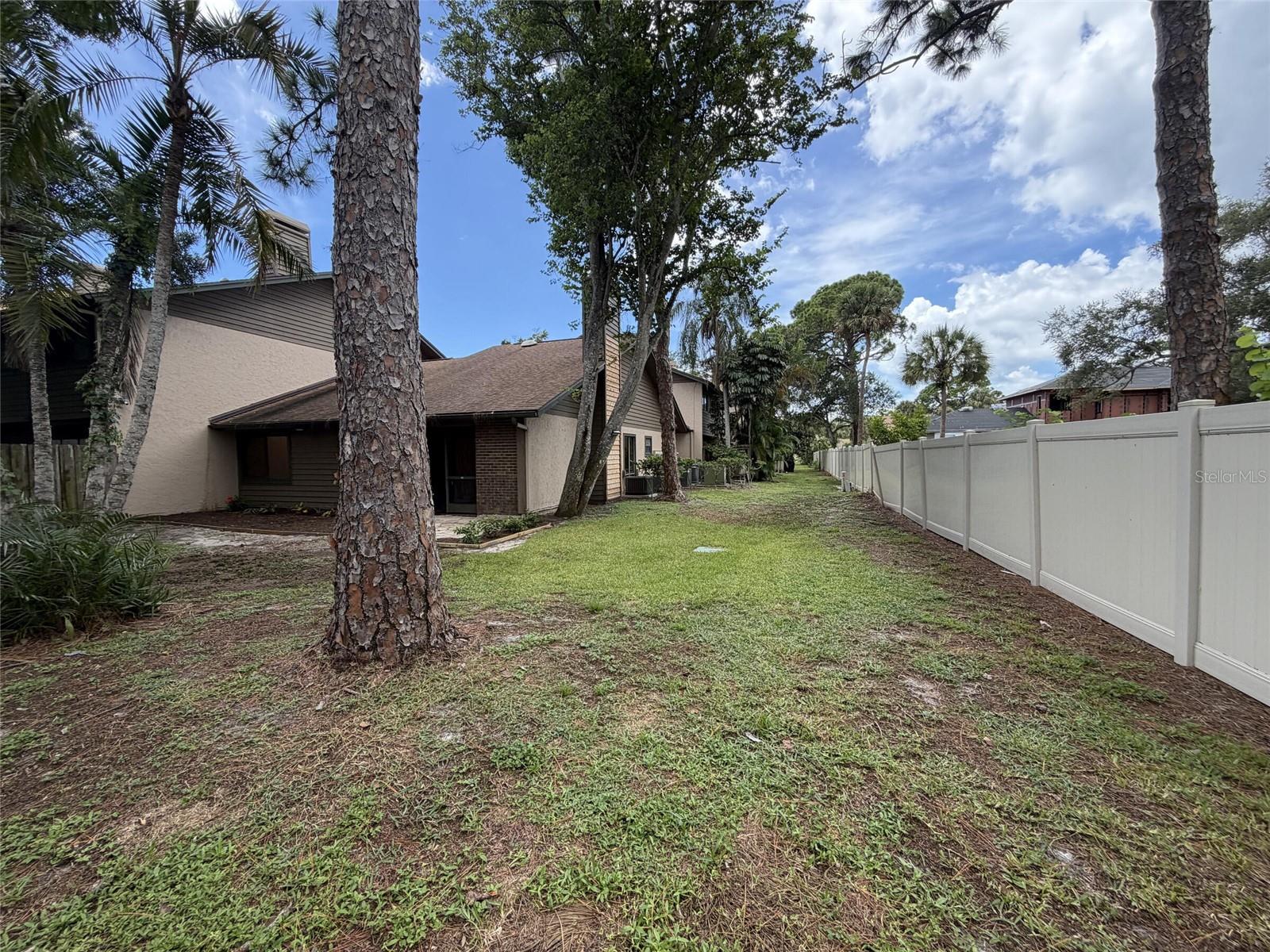 971 Sunridge Dr #110 Property Photo 20