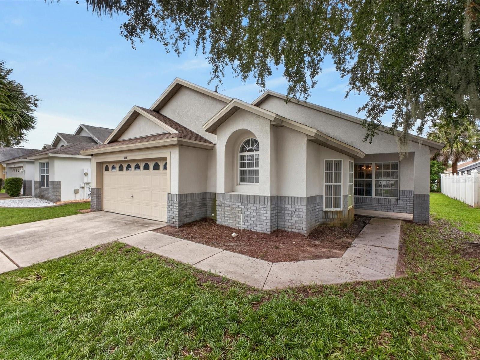 8014 Spring Creek Dr Property Photo 1