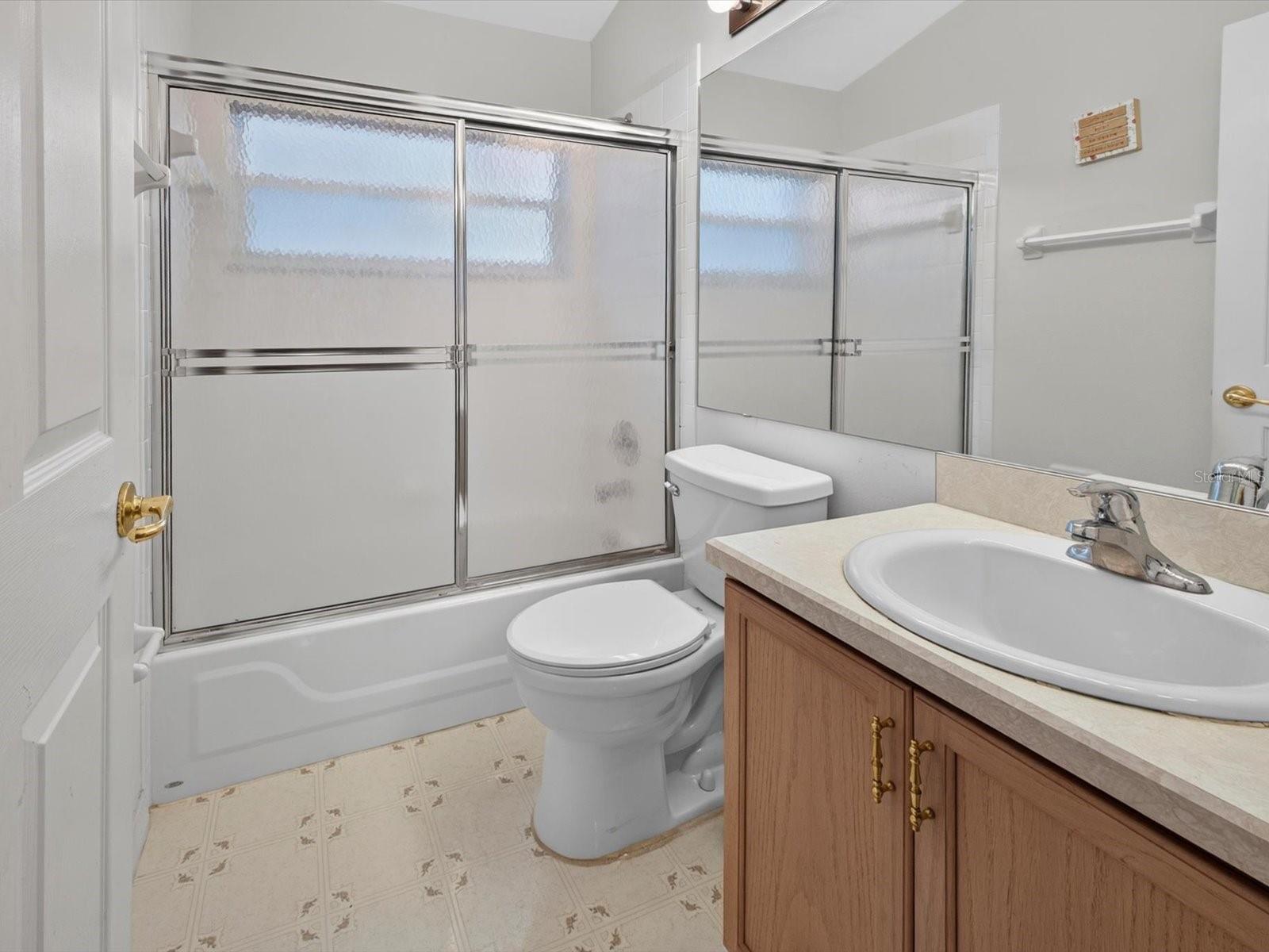 8014 Spring Creek Dr Property Photo 16