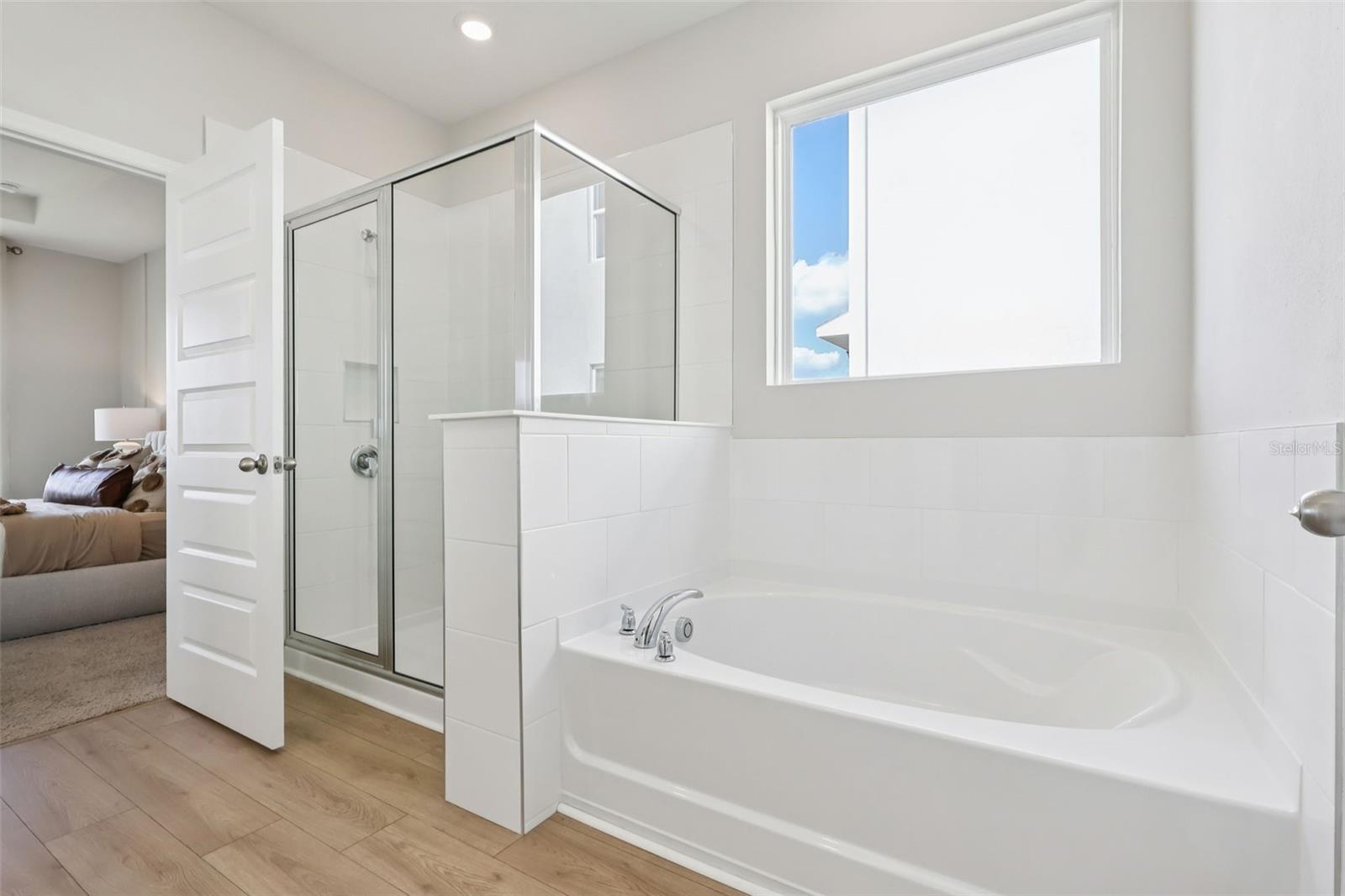 8595 Hempstead Way Property Photo 30