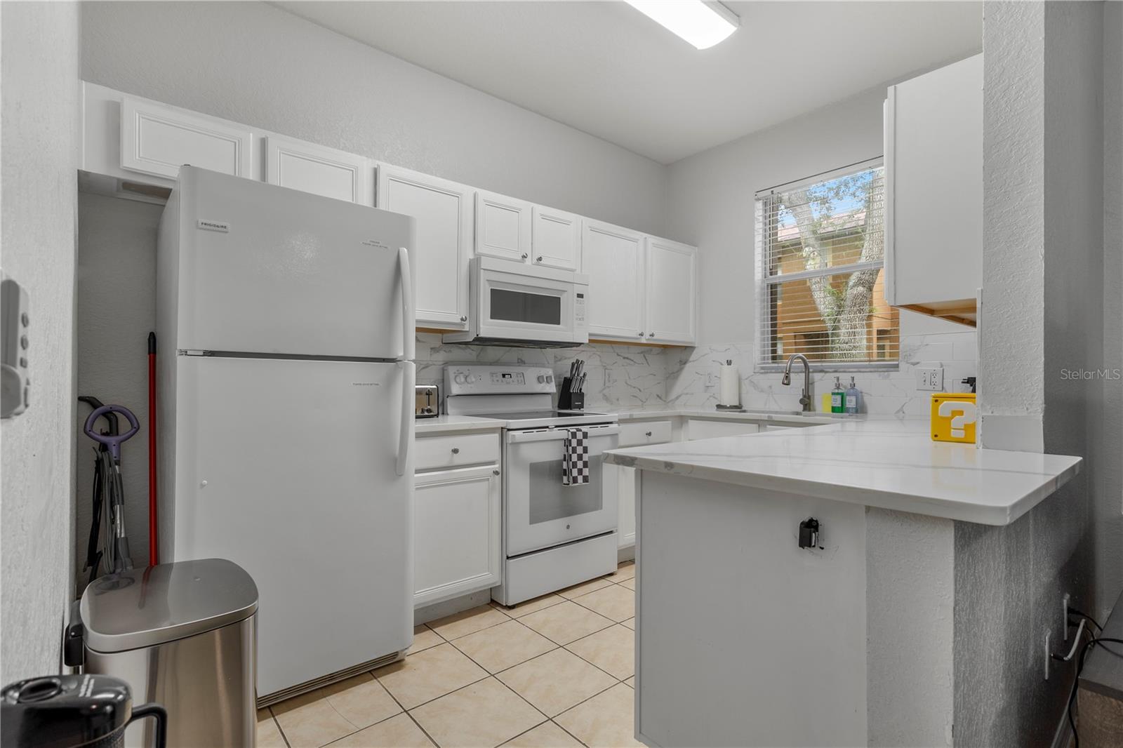 316 Cambria Ave Property Photo 10
