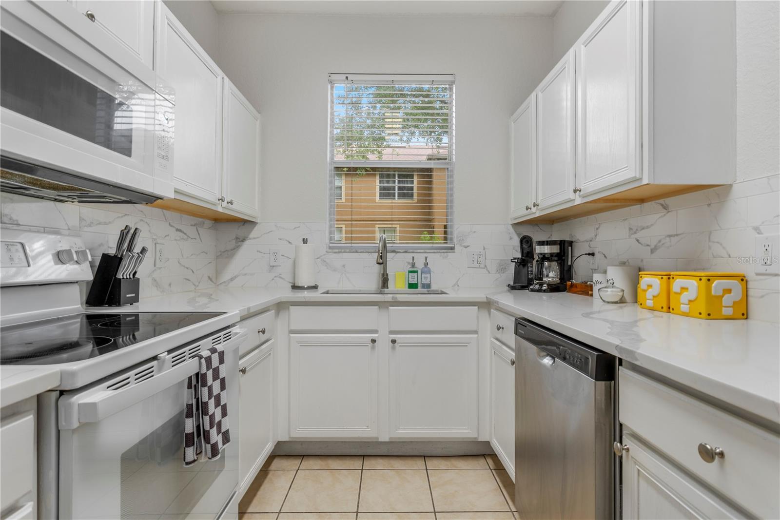 316 Cambria Ave Property Photo 11