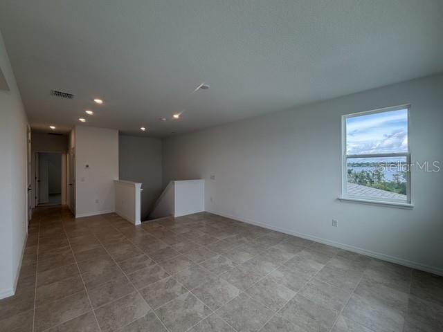 19350 Lochside Ln Property Photo 14
