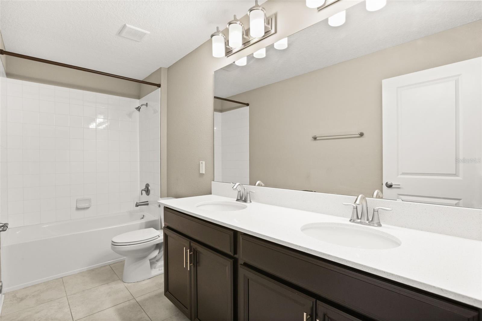 7608 Summerlake Groves St Property Photo 29