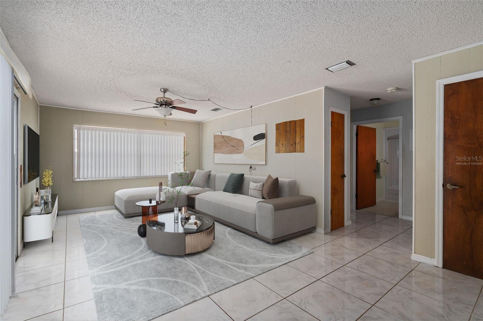 101 Suffolk Ct Property Photo 14