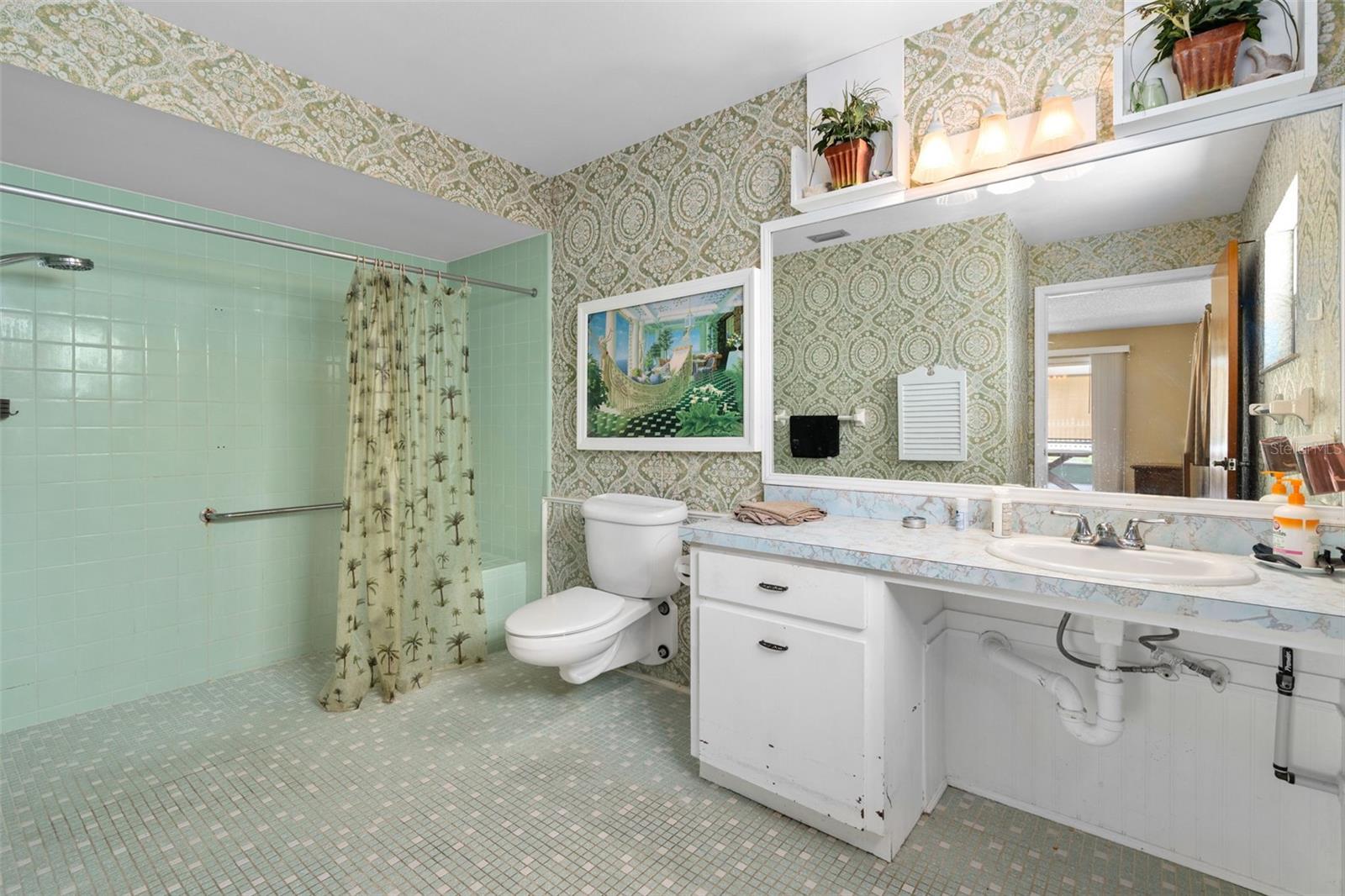 101 Suffolk Ct Property Photo 19