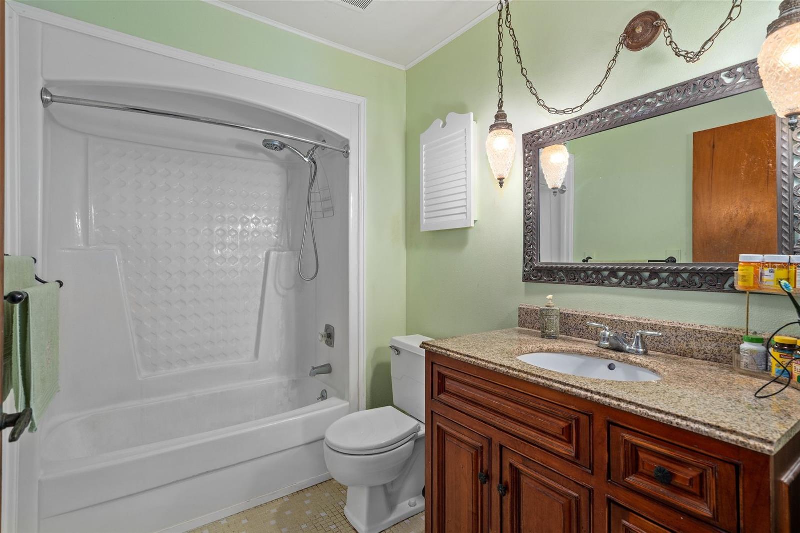 101 Suffolk Ct Property Photo 24