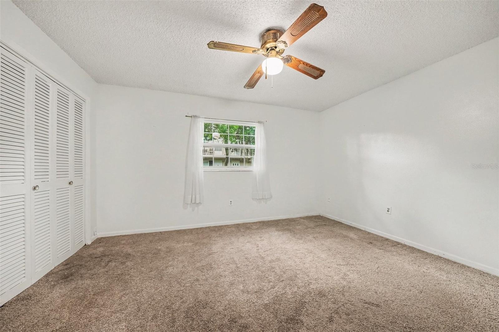 2500 Lee Rd #143 Property Photo 11
