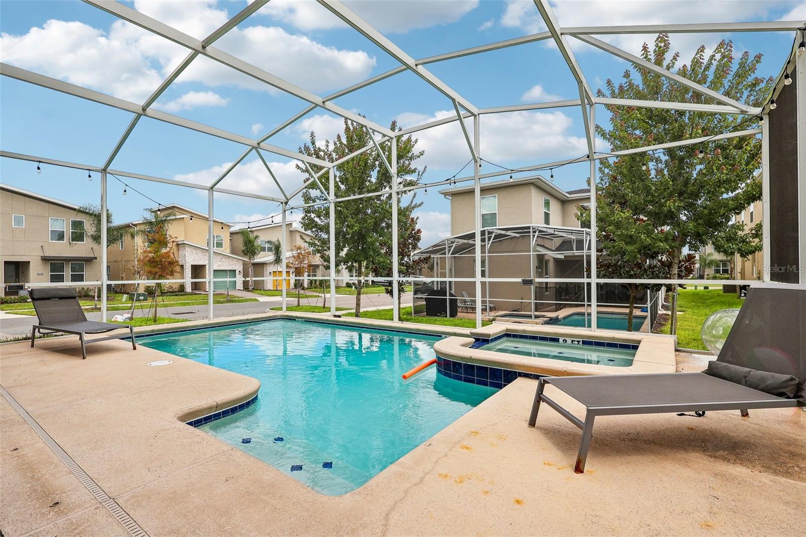 571 Sticks St Property Photo 4