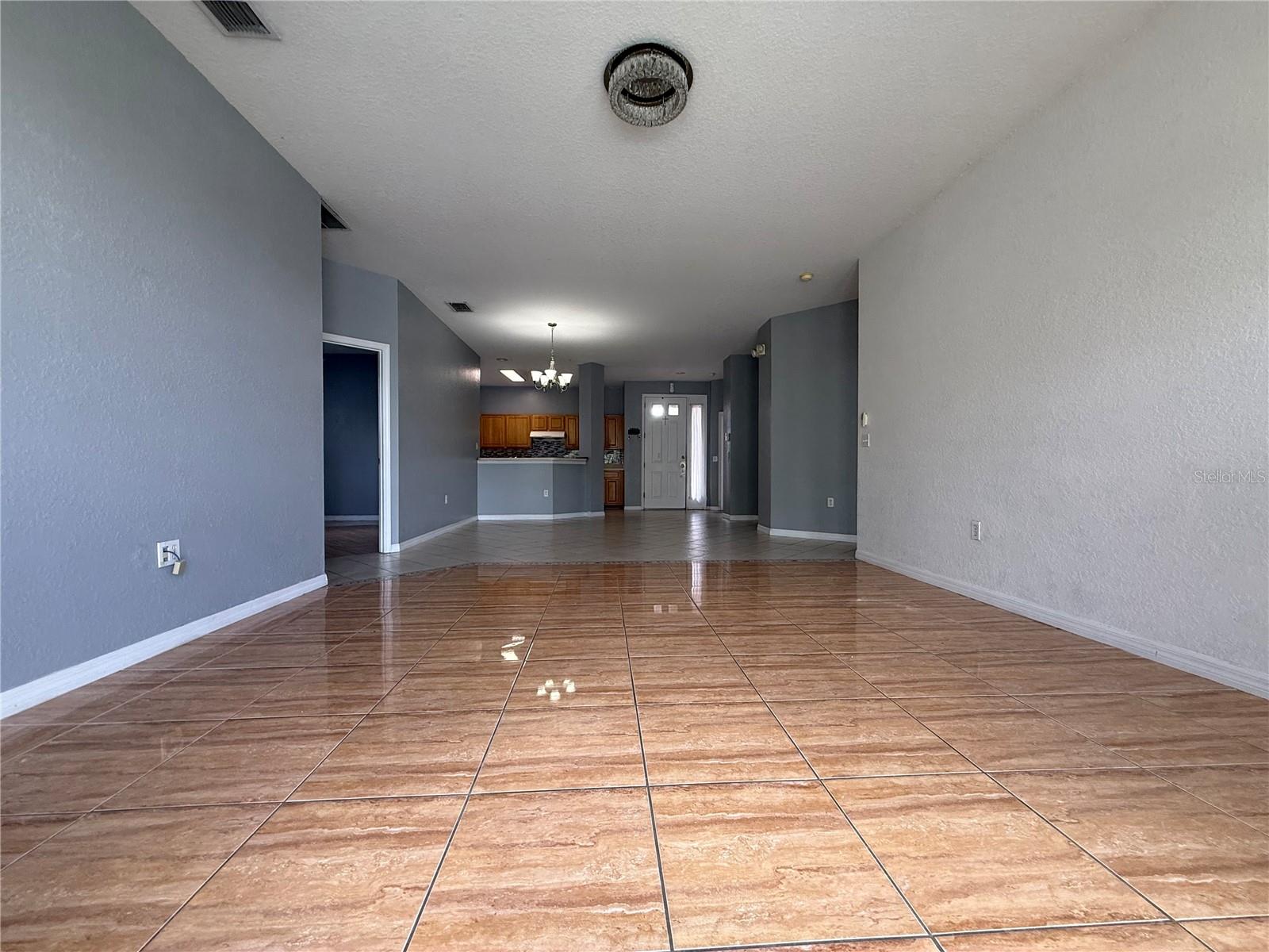 158 Magic Landings Blvd Property Photo 6