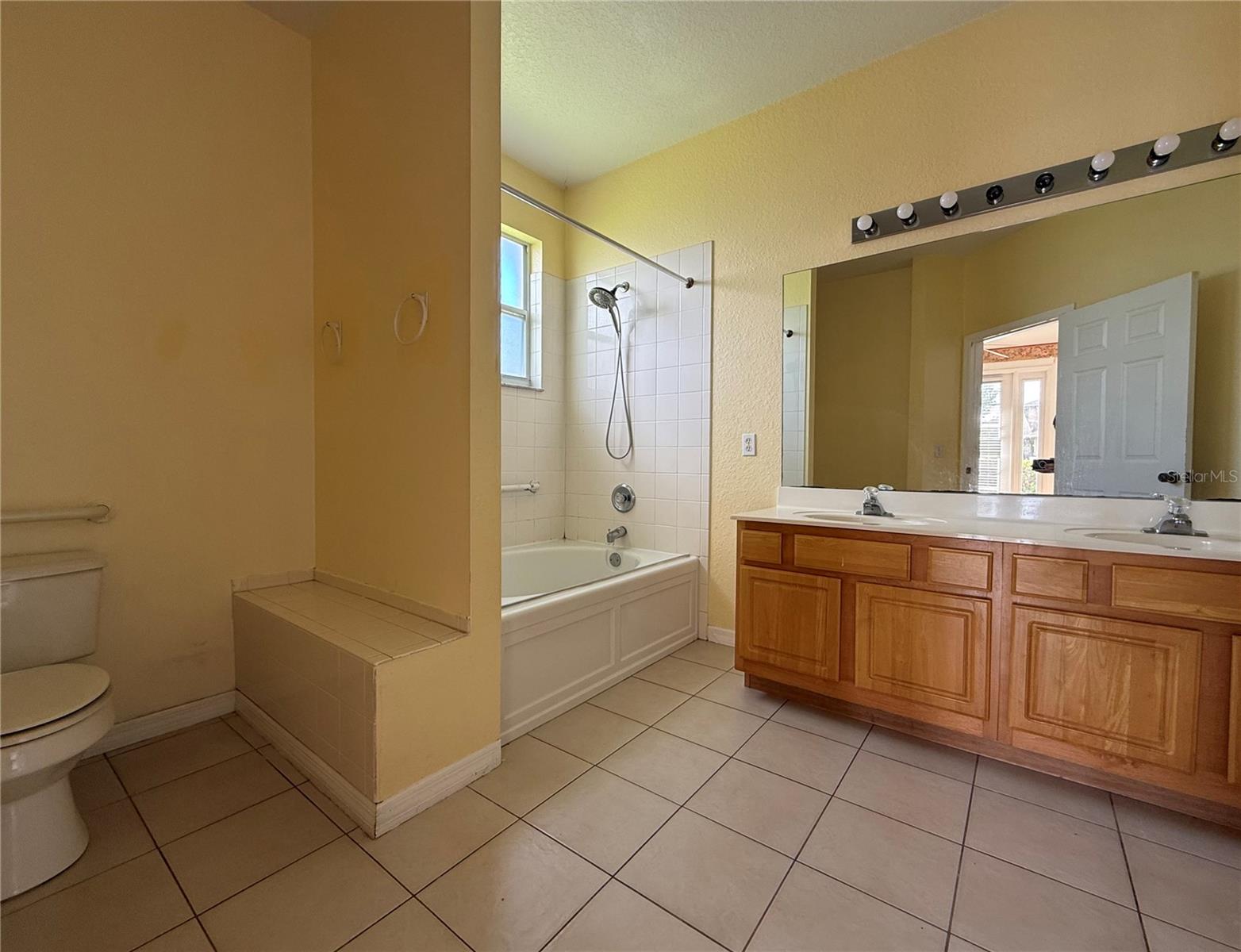 158 Magic Landings Blvd Property Photo 11