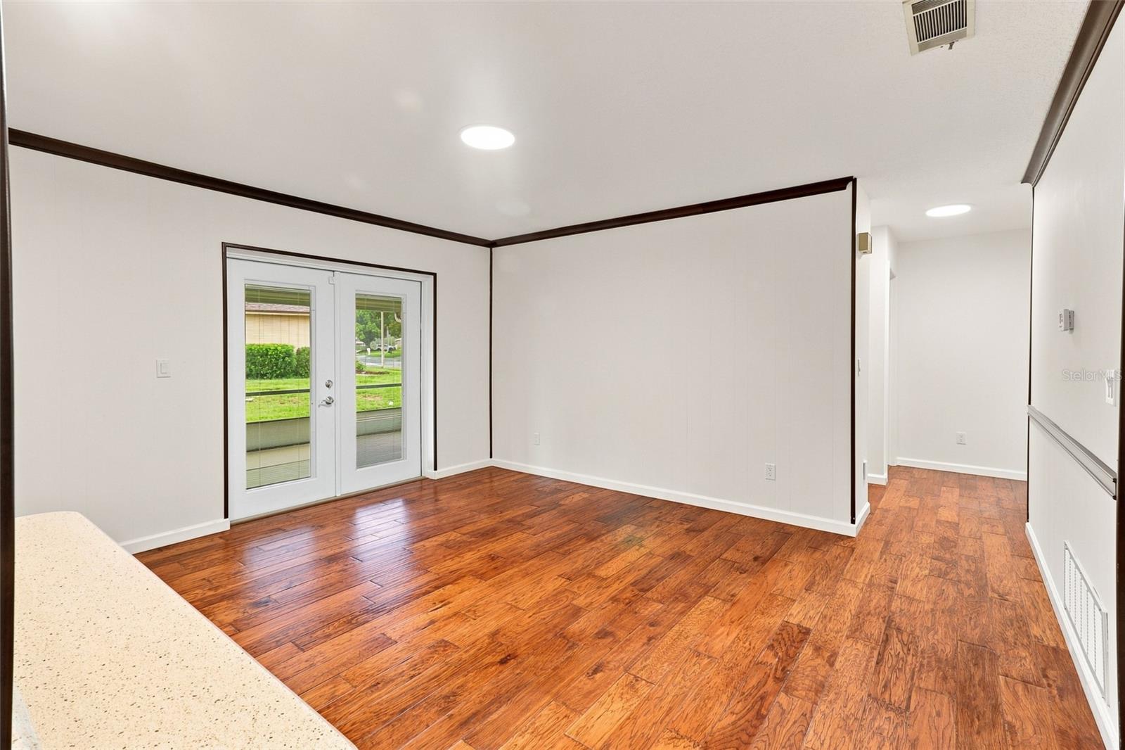 820 Van Ness Cir Property Photo 17
