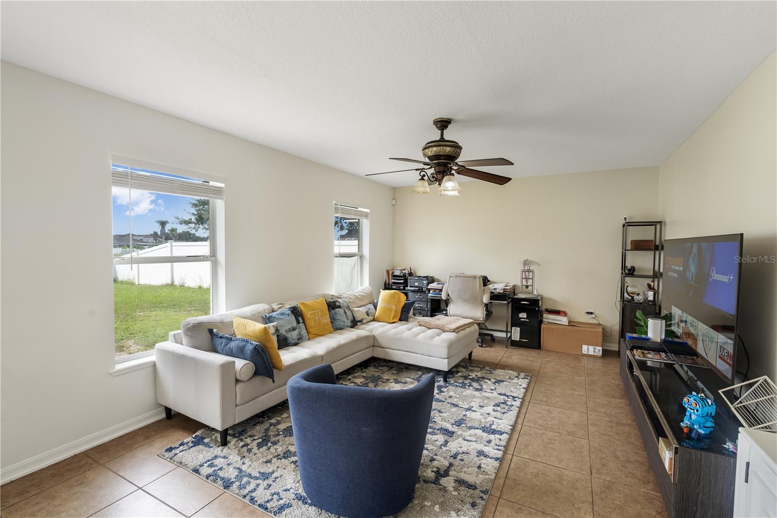 2240 Paria Ln Property Photo 7