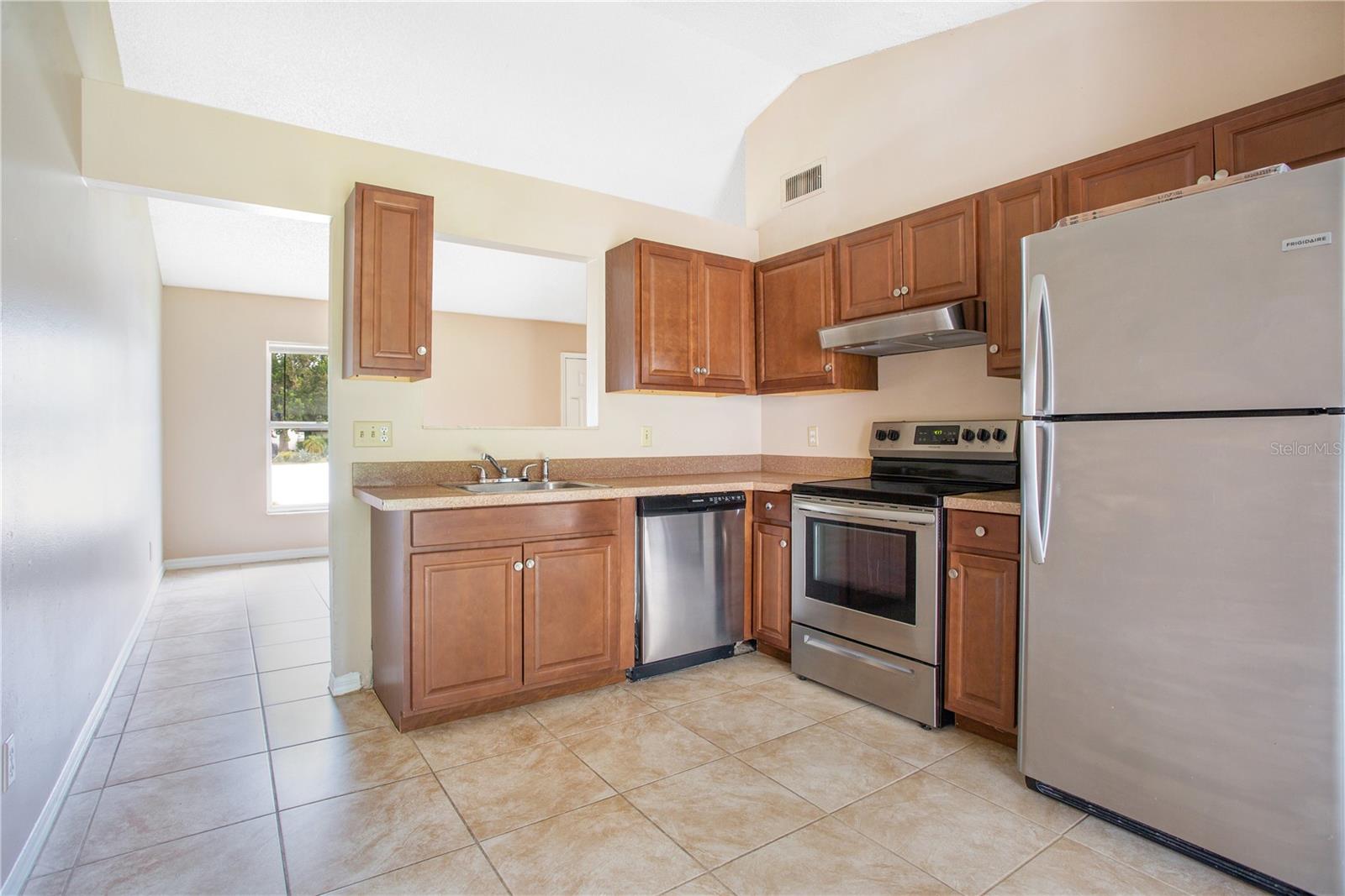 2610 Adela Ave Property Photo 7