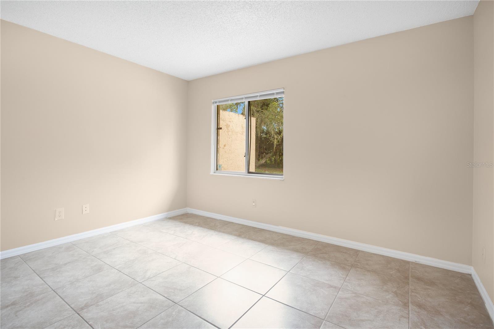 2610 Adela Ave Property Photo 8