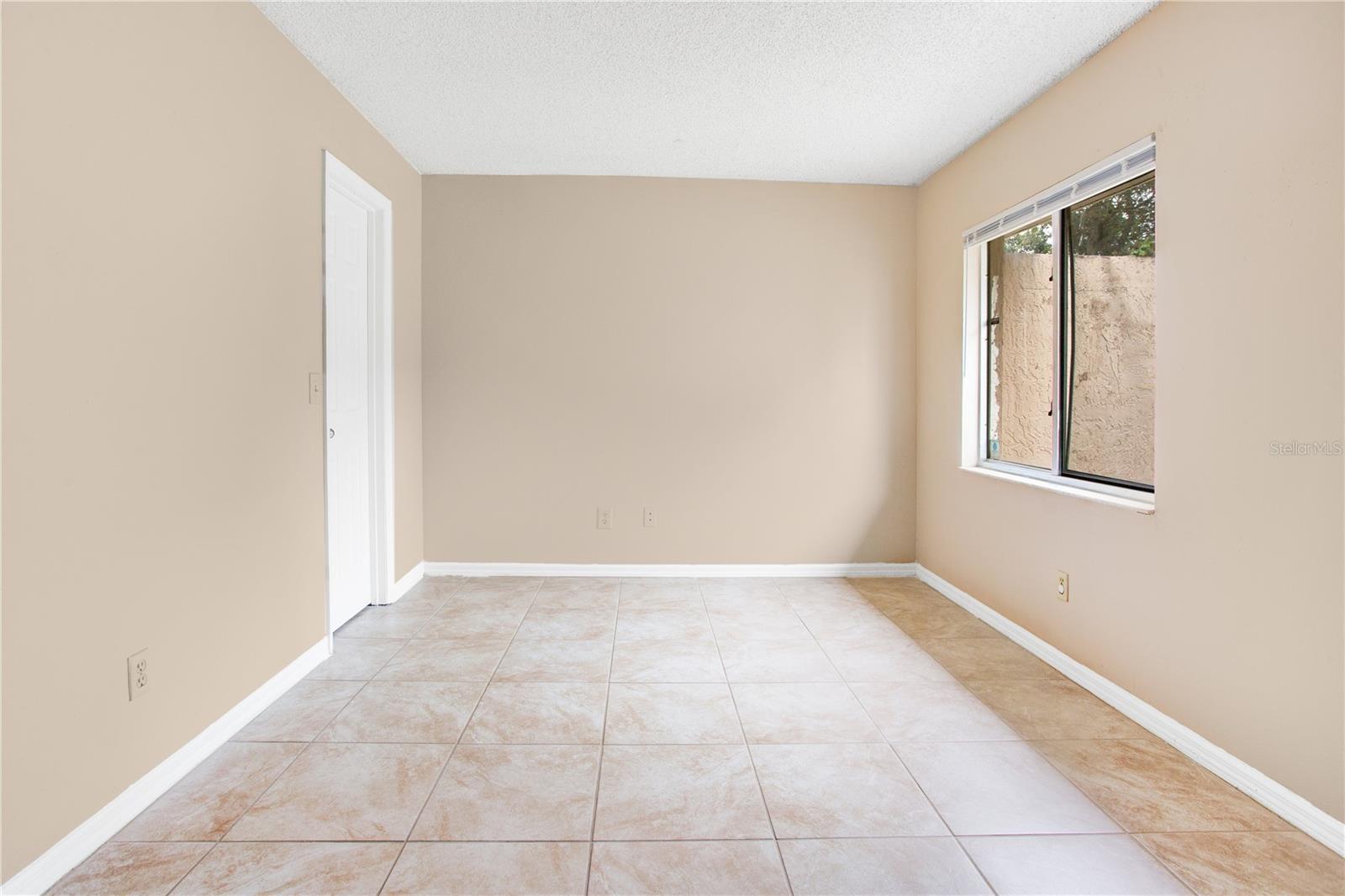 2610 Adela Ave Property Photo 9