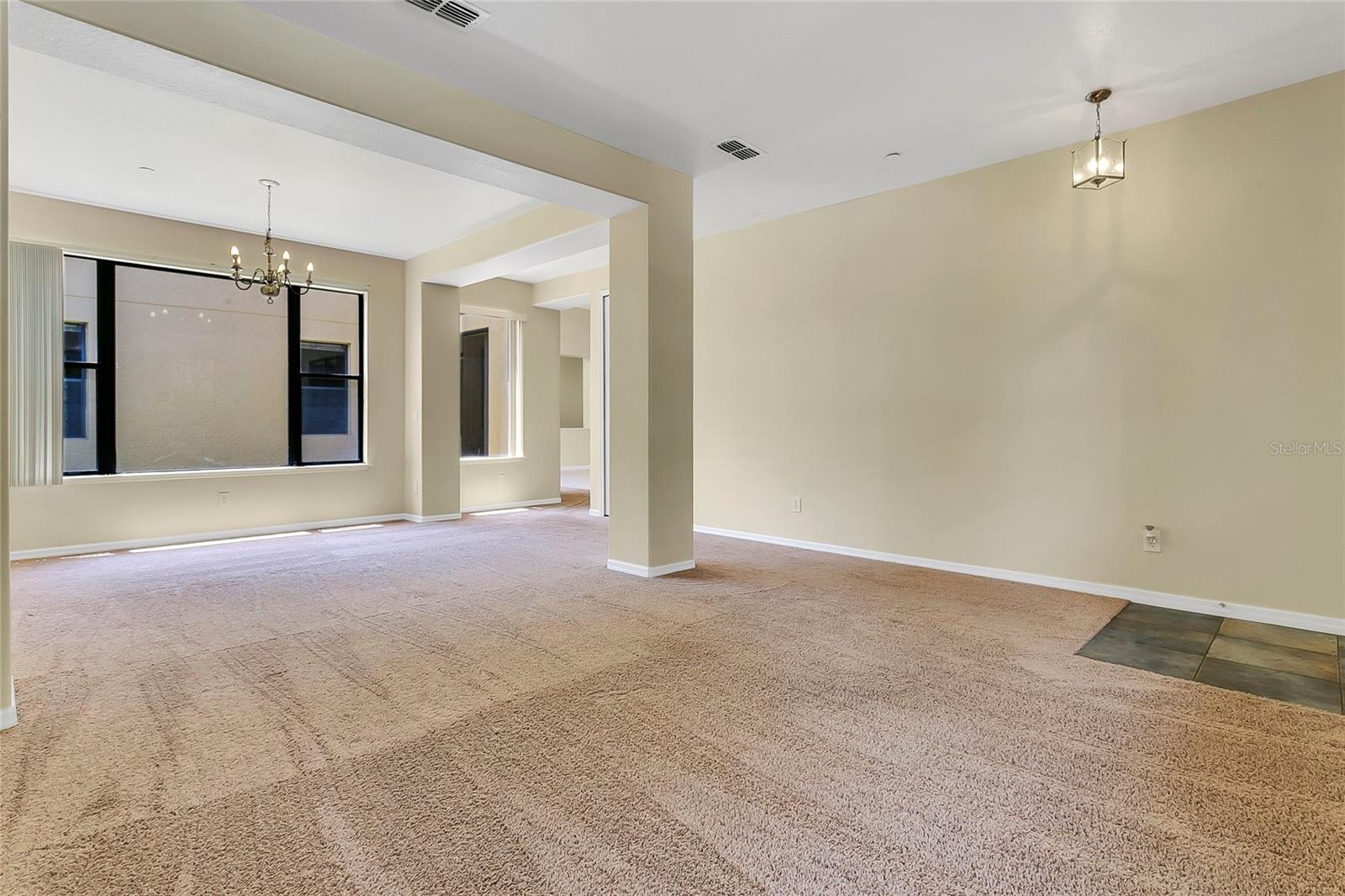 10102 Caroline Park Dr Property Photo 2