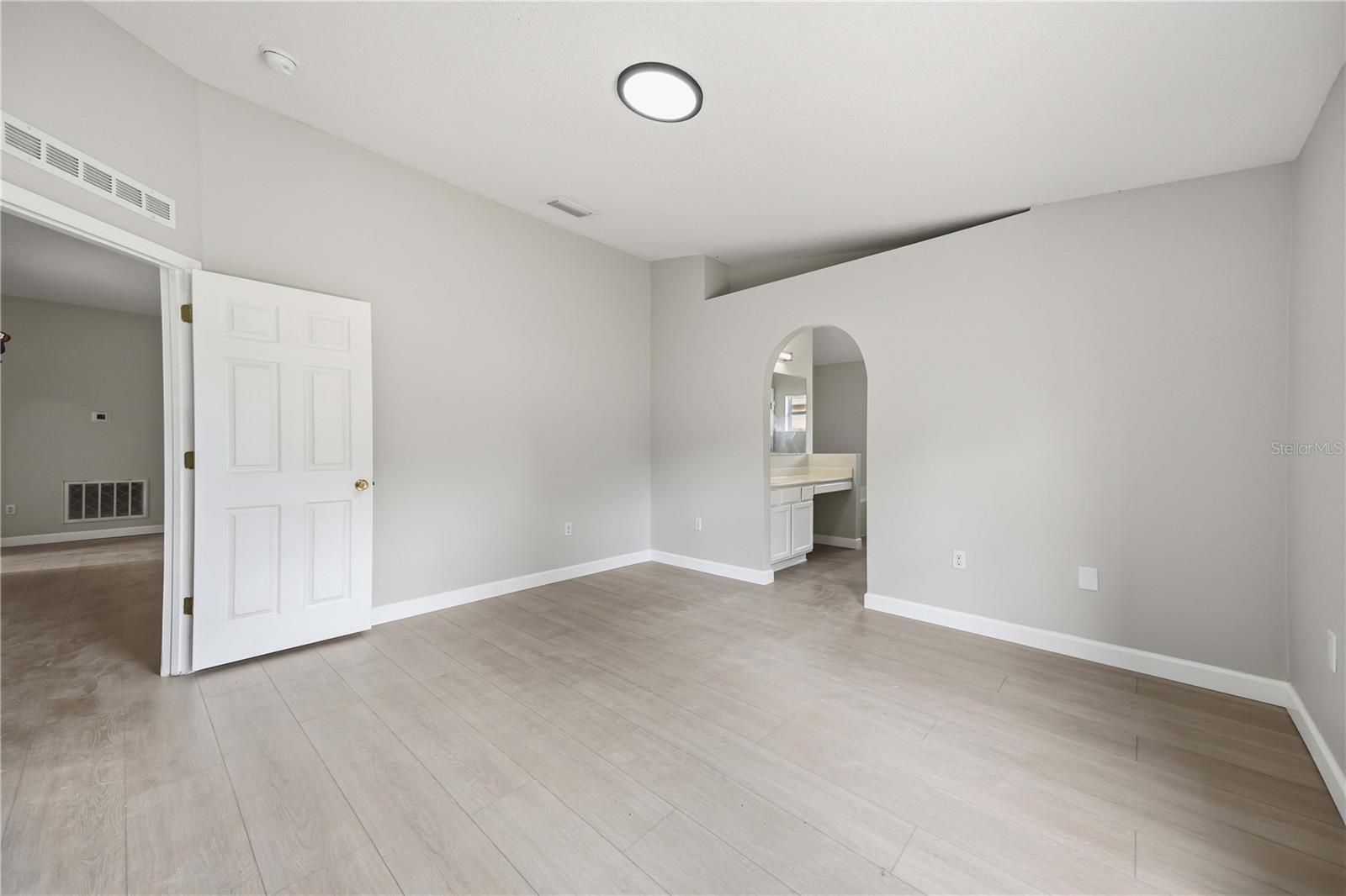 3947 Warbler Dr Property Photo 14