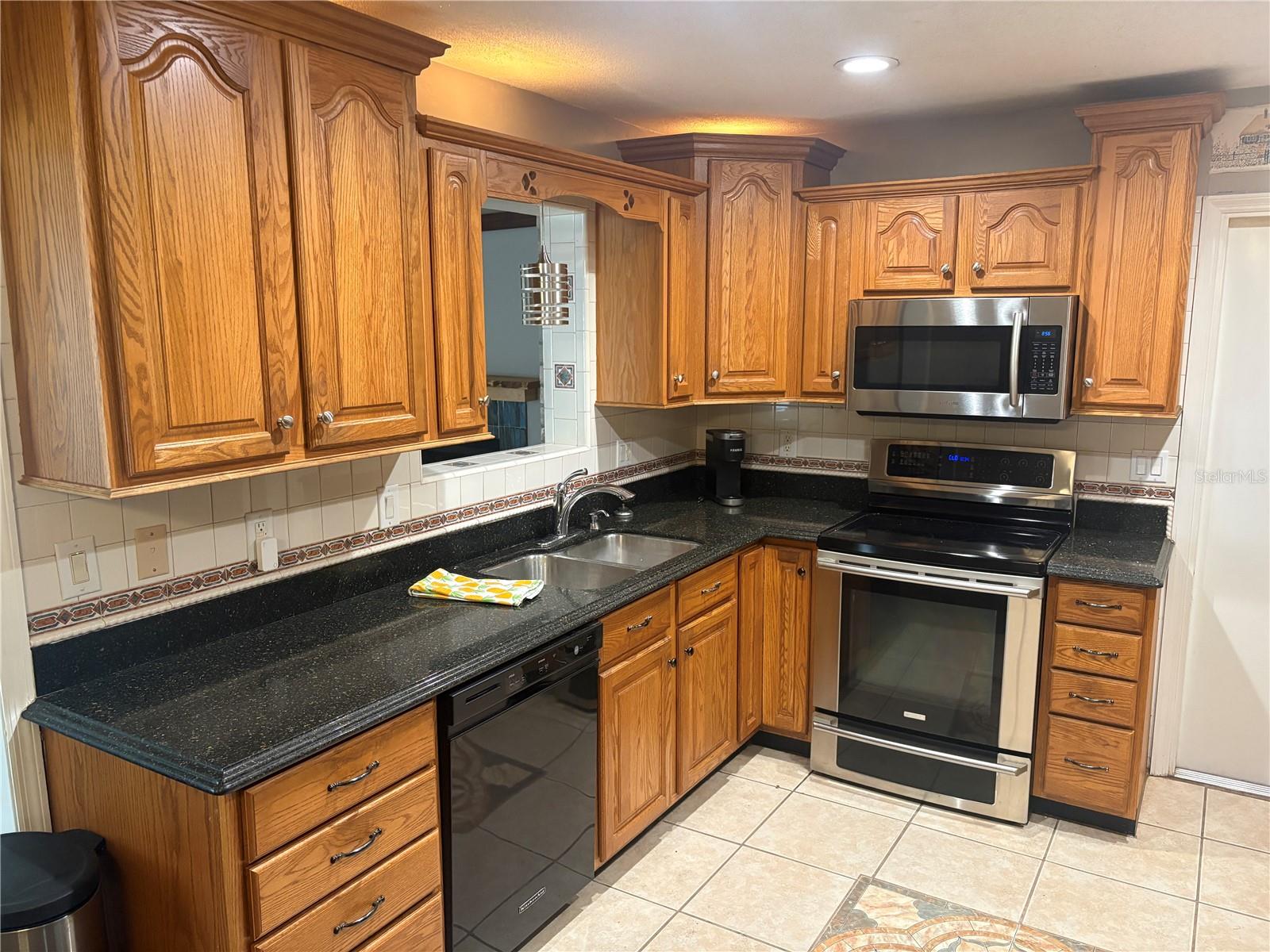 3690 Dale Ct Property Photo 14