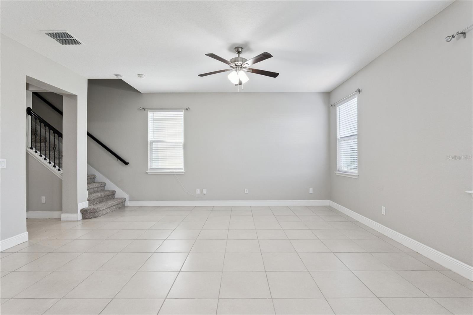 3719 Crawley Down Loop Property Photo 6