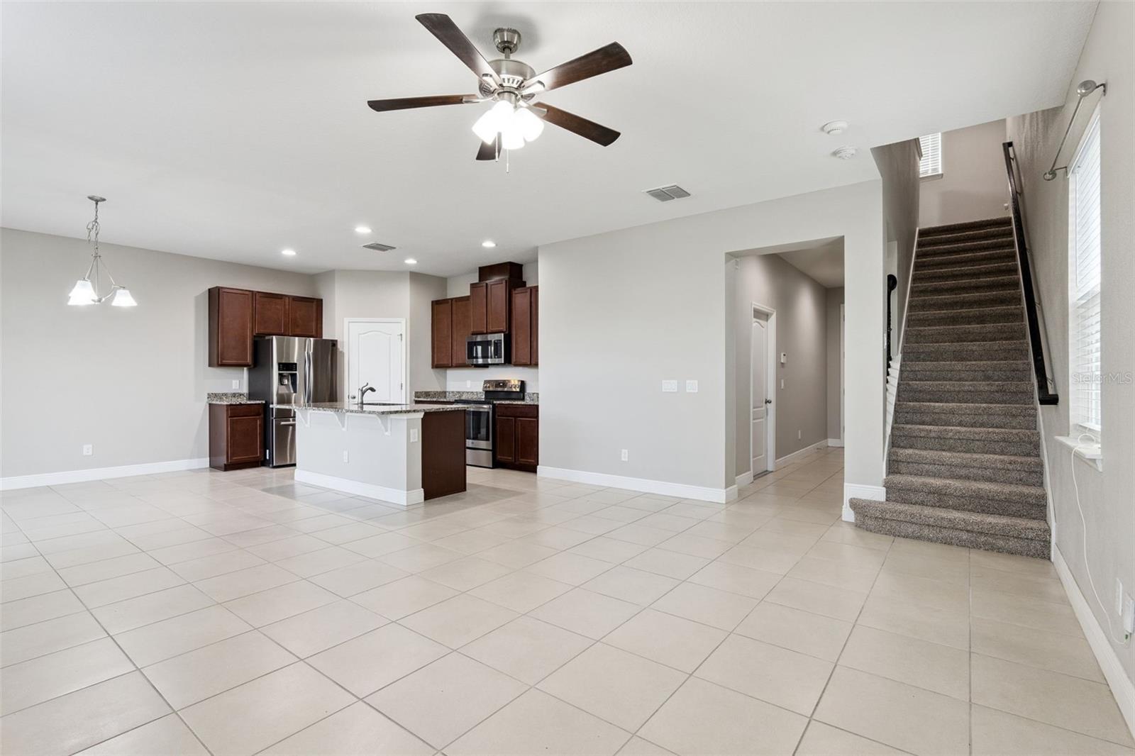3719 Crawley Down Loop Property Photo 9