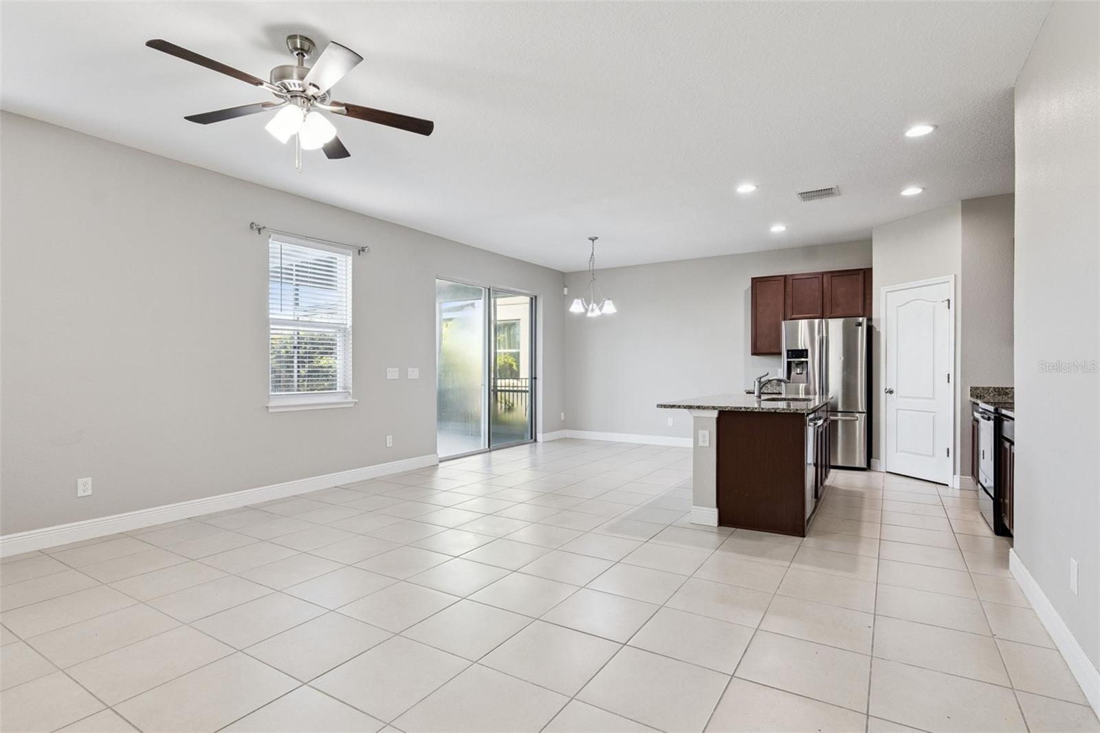 3719 Crawley Down Loop Property Photo 10