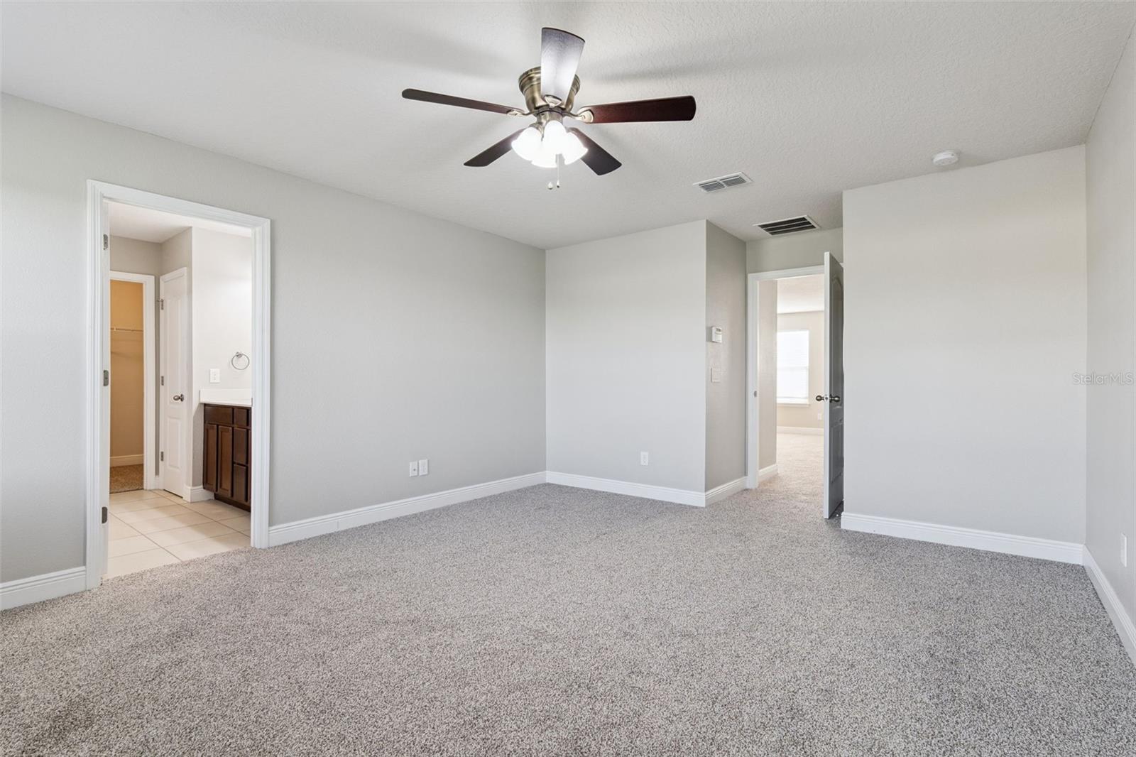 3719 Crawley Down Loop Property Photo 19