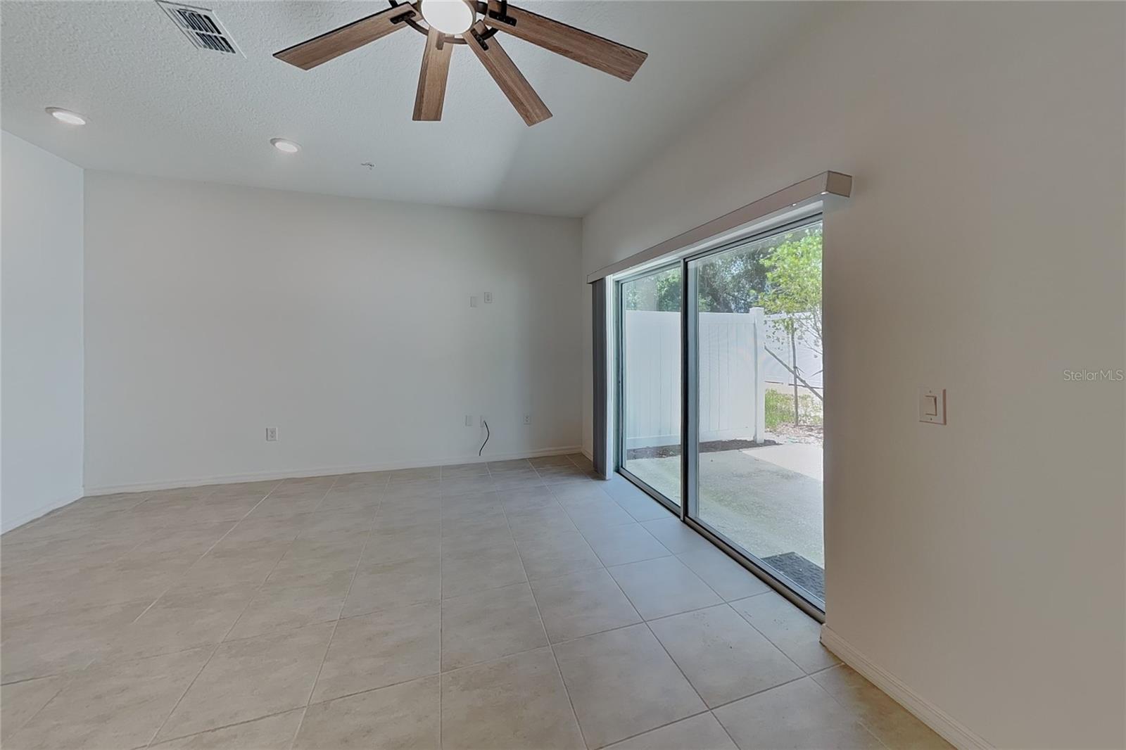 4830 Revolutionary Way Property Photo 13