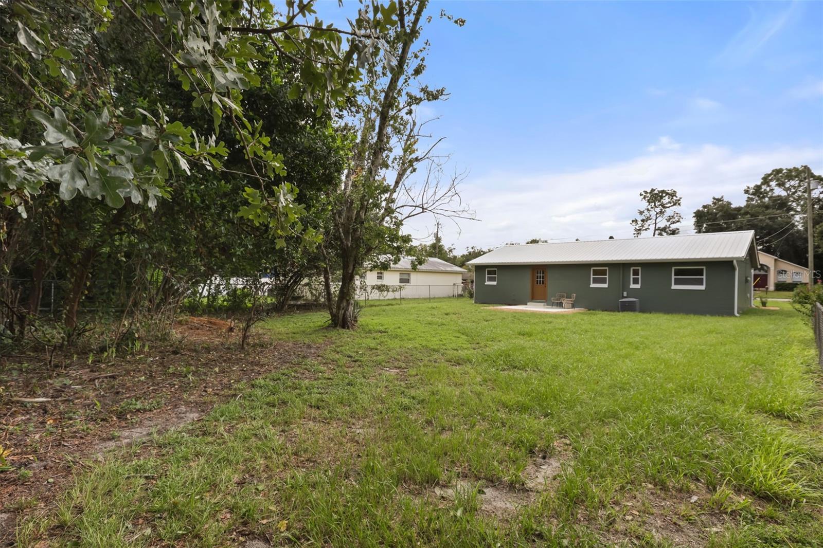 421 Oakhurst St Property Photo 29