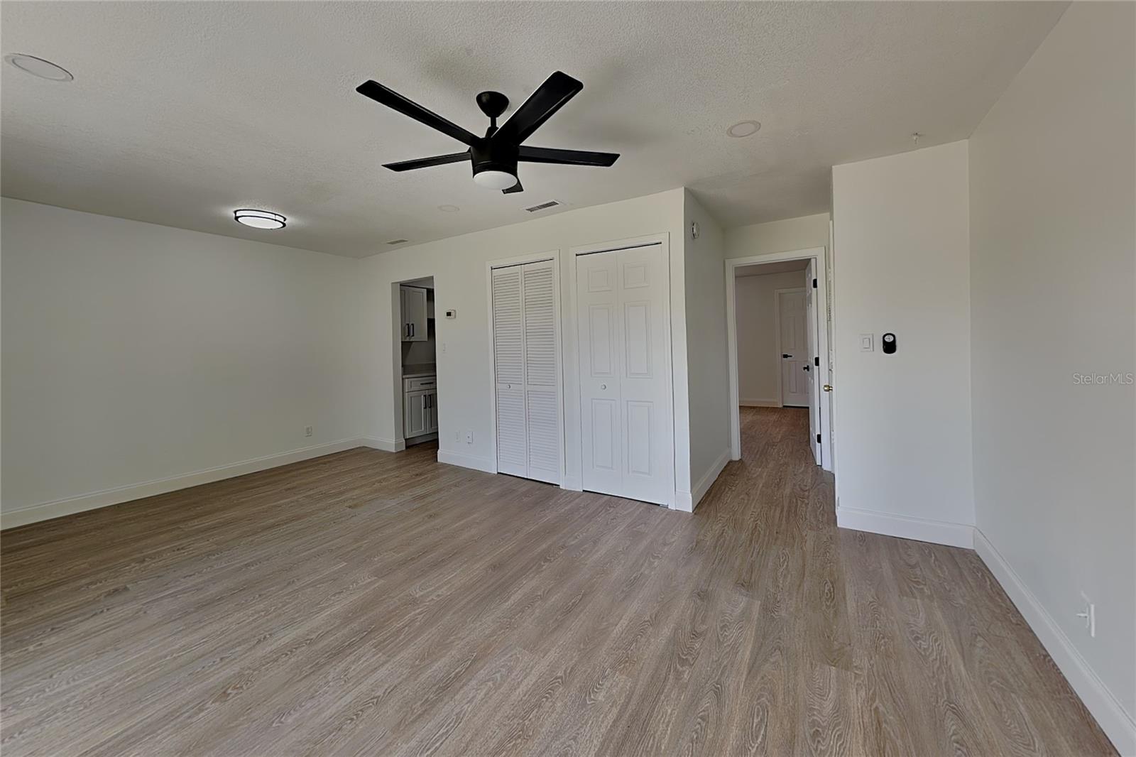 7309 Daniel Webster Dr #o4 Property Photo 5