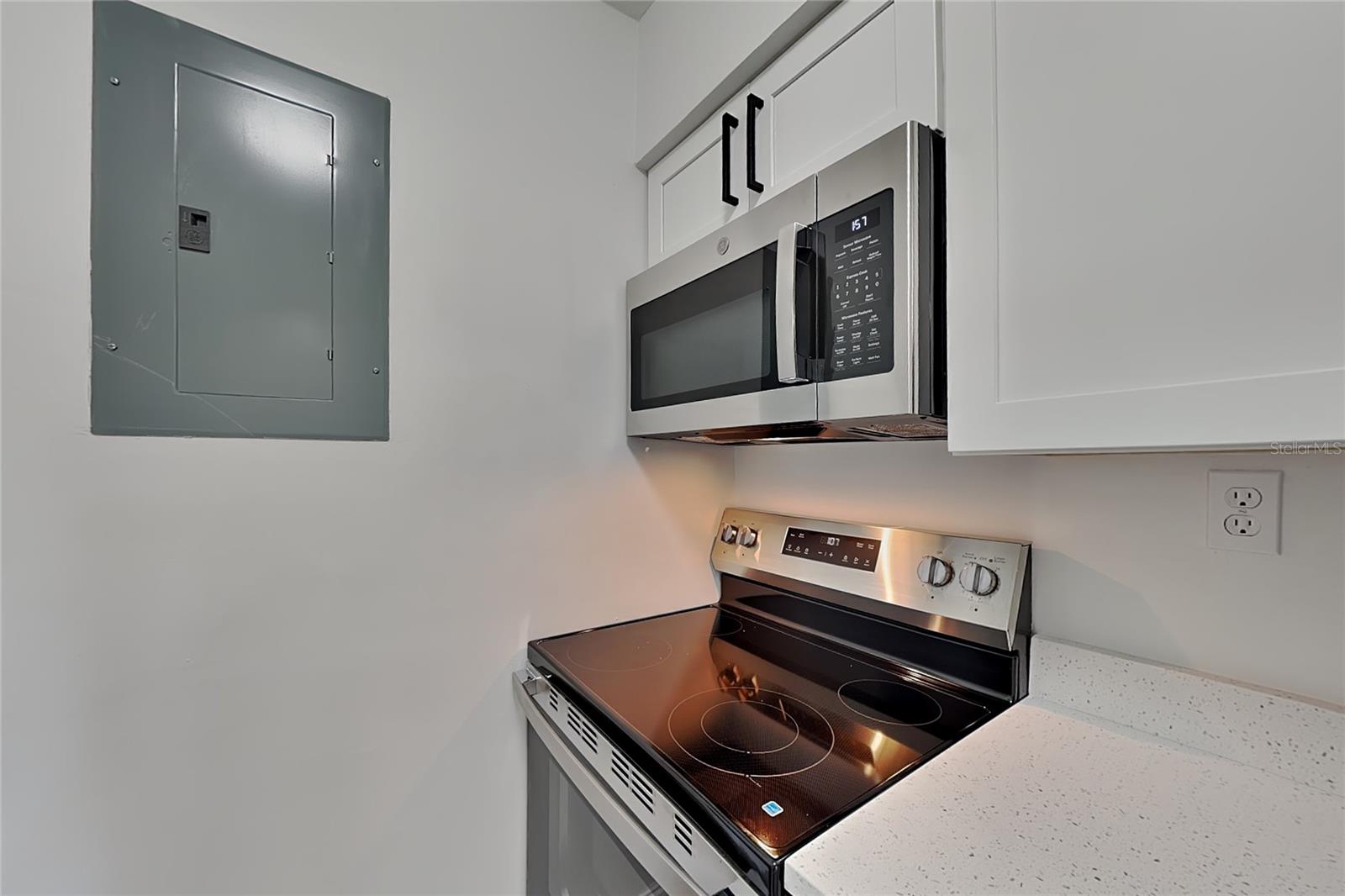 7309 Daniel Webster Dr #o4 Property Photo 7