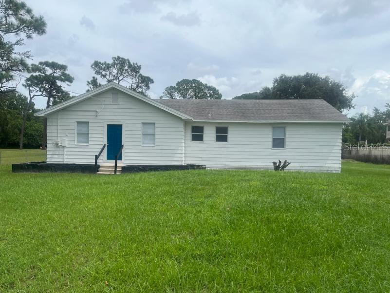 2011 CARRINGTON DR