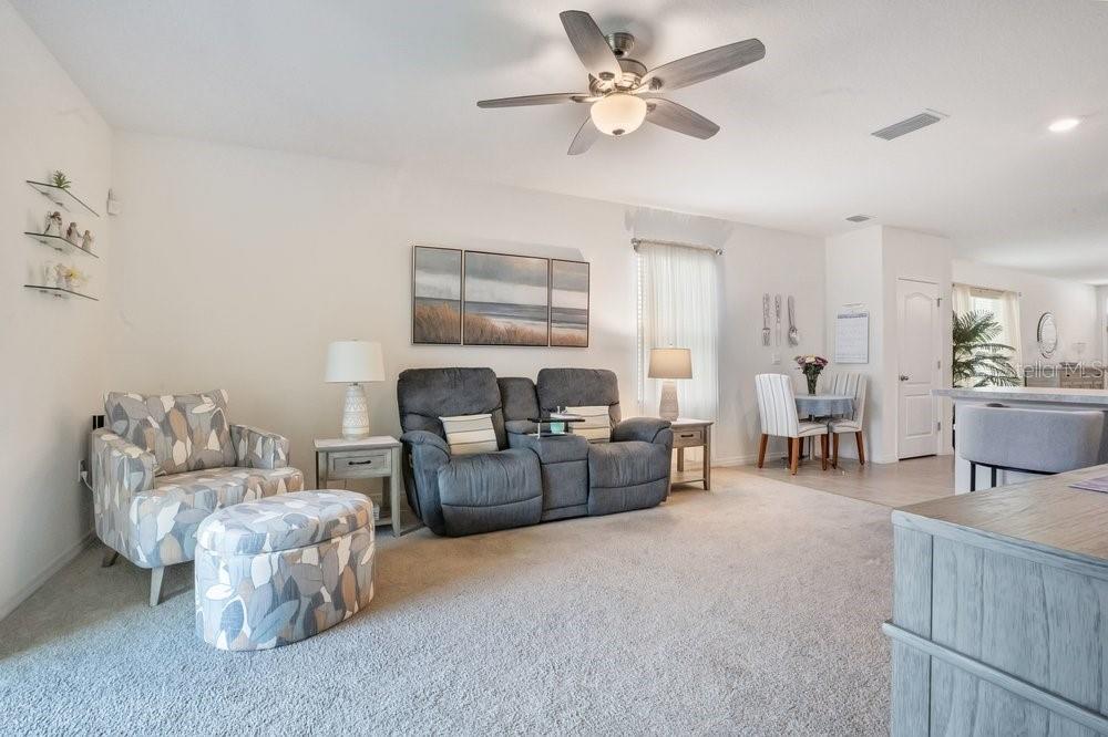 2763 Swooping Sparrow Dr Property Photo 16