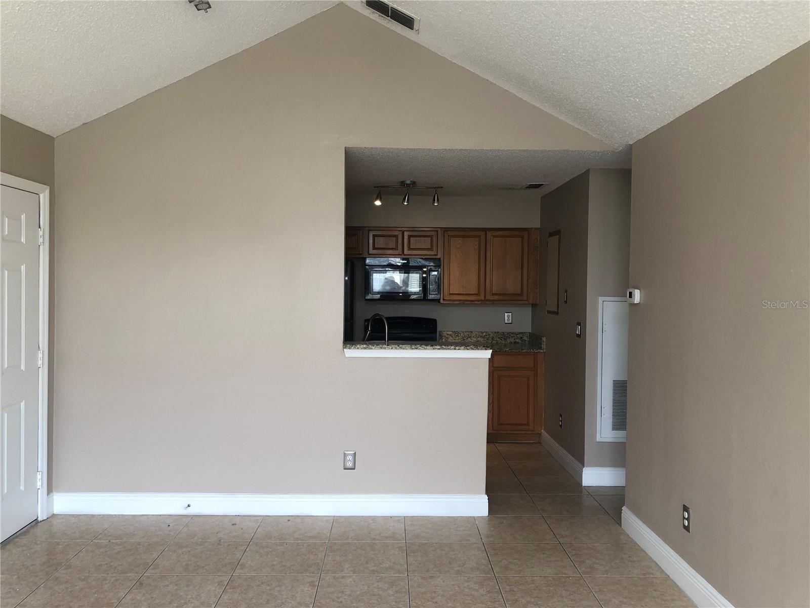 1057 S Hiawassee Rd #1924 Property Photo 8