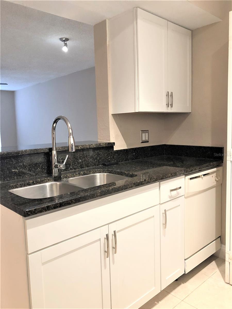 1033 S Hiawassee Rd #2614 Property Photo 8