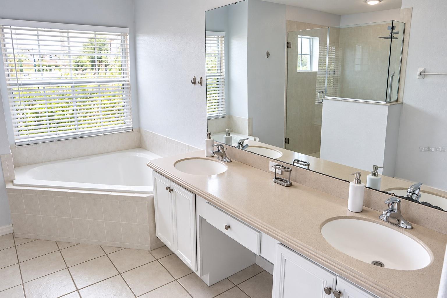 2951 Marbella Dr Property Photo 22