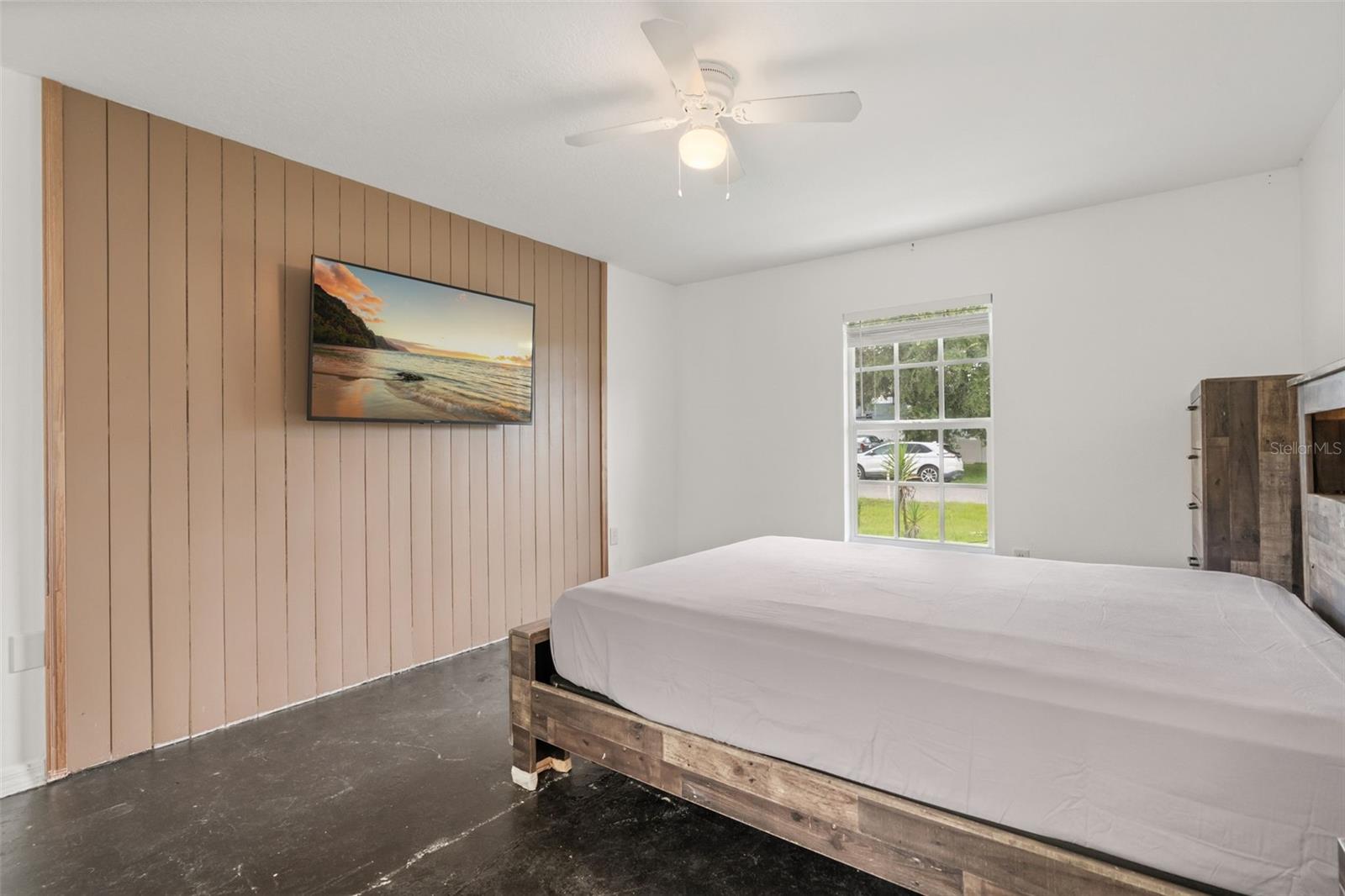 605 Tamarin Ln Property Photo 4