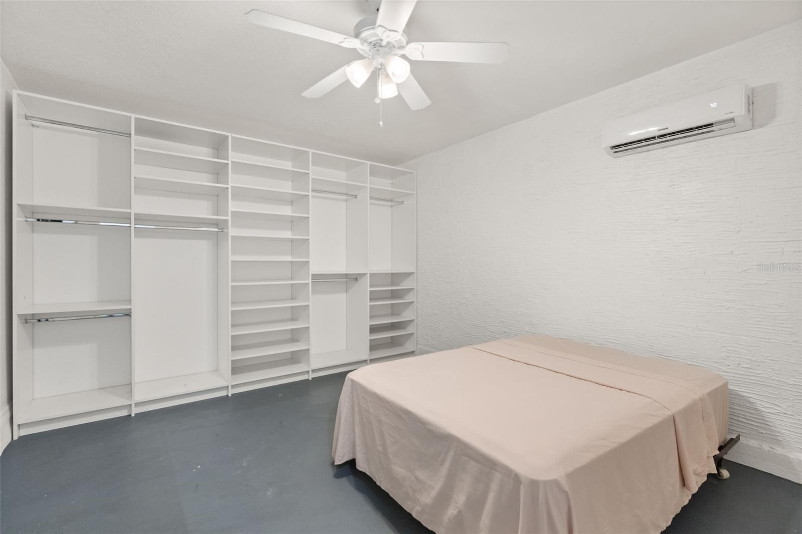 605 Tamarin Ln Property Photo 19