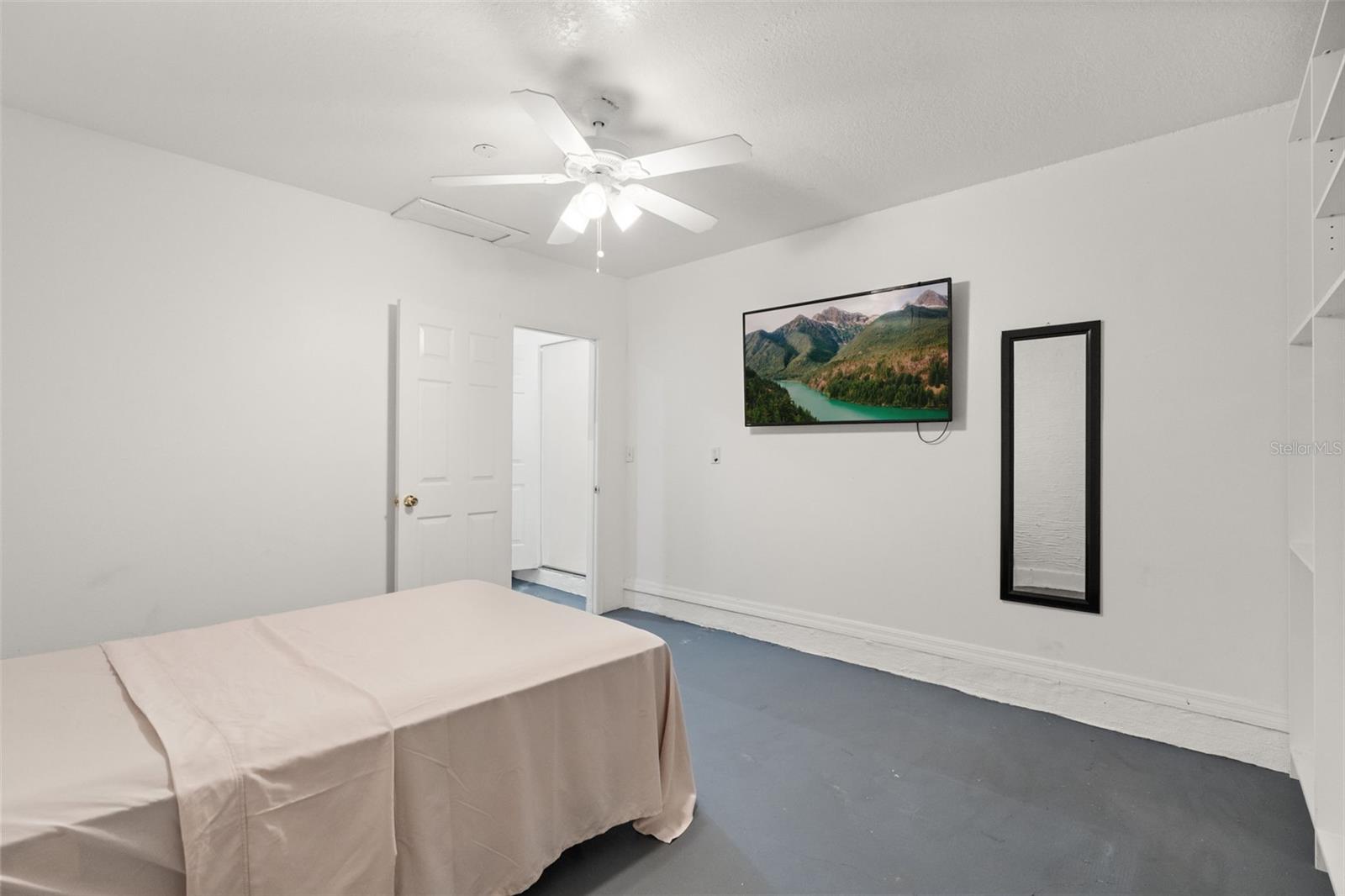 605 Tamarin Ln Property Photo 20