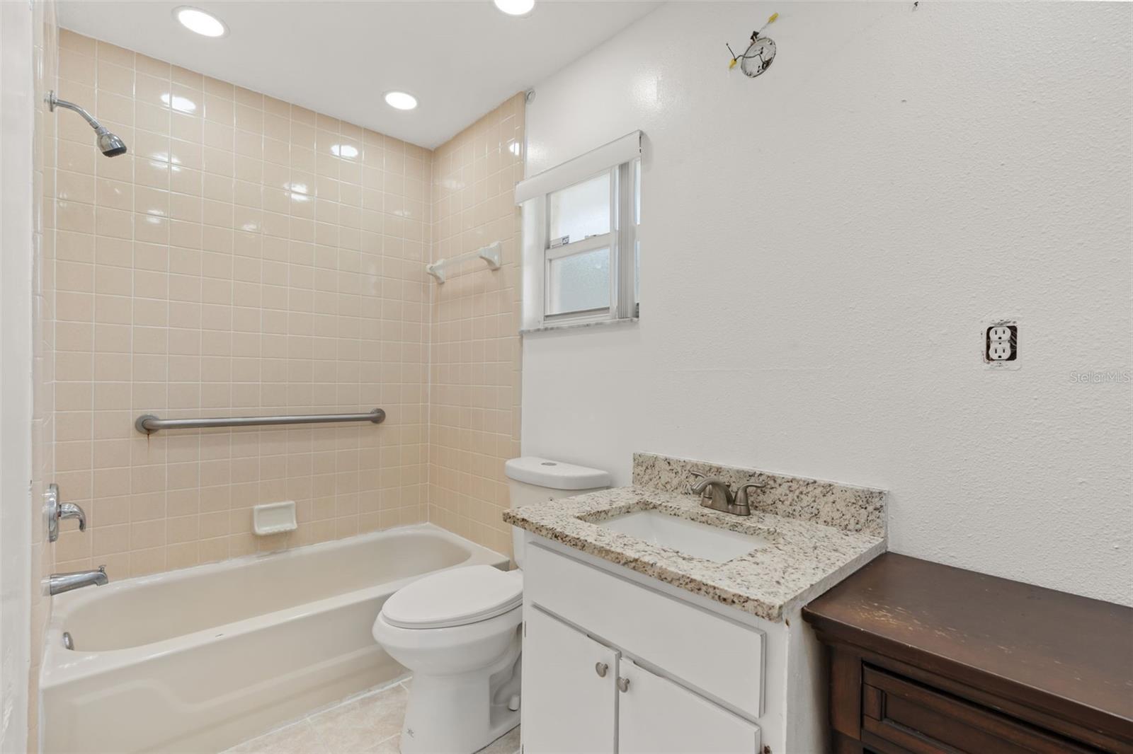 605 Tamarin Ln Property Photo 22