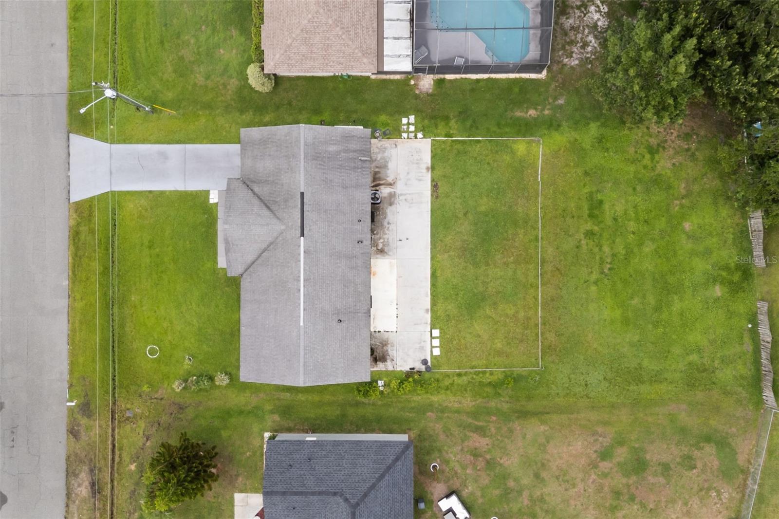 605 Tamarin Ln Property Photo 30