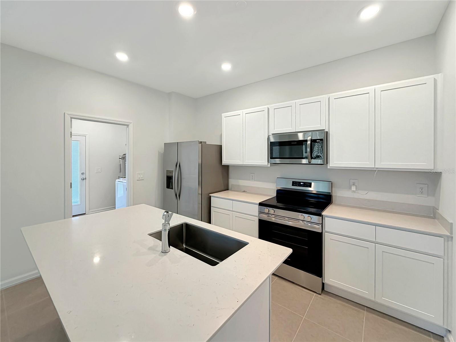 2212 Red Sun St Property Photo 4