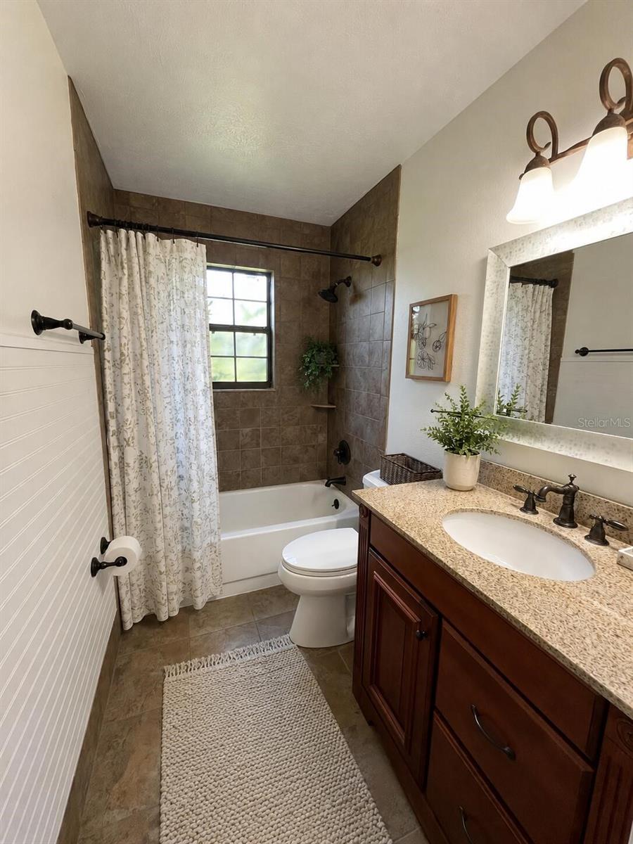 138 Almond Rd Property Photo 18