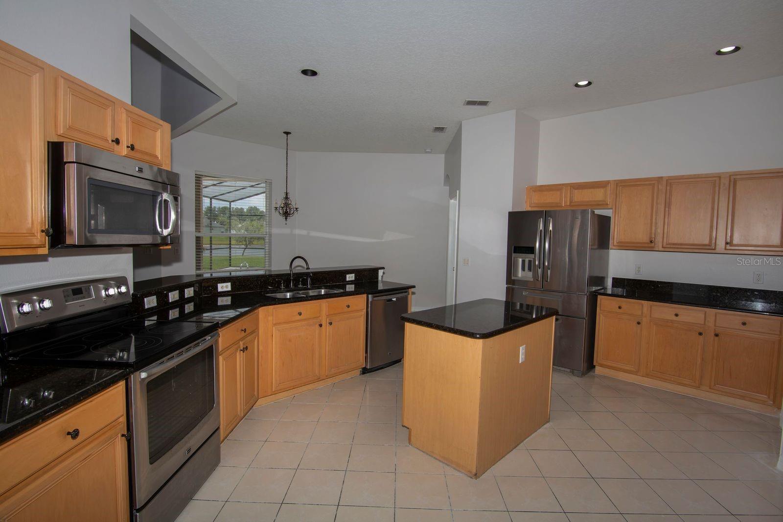 664 Cedar Forest Cir Property Photo 15