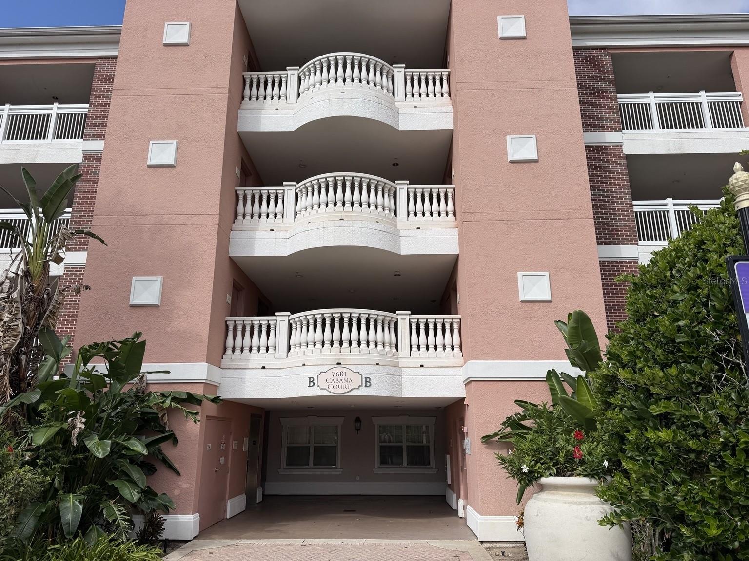 7601 CABANA CT #104 Property Photo 1