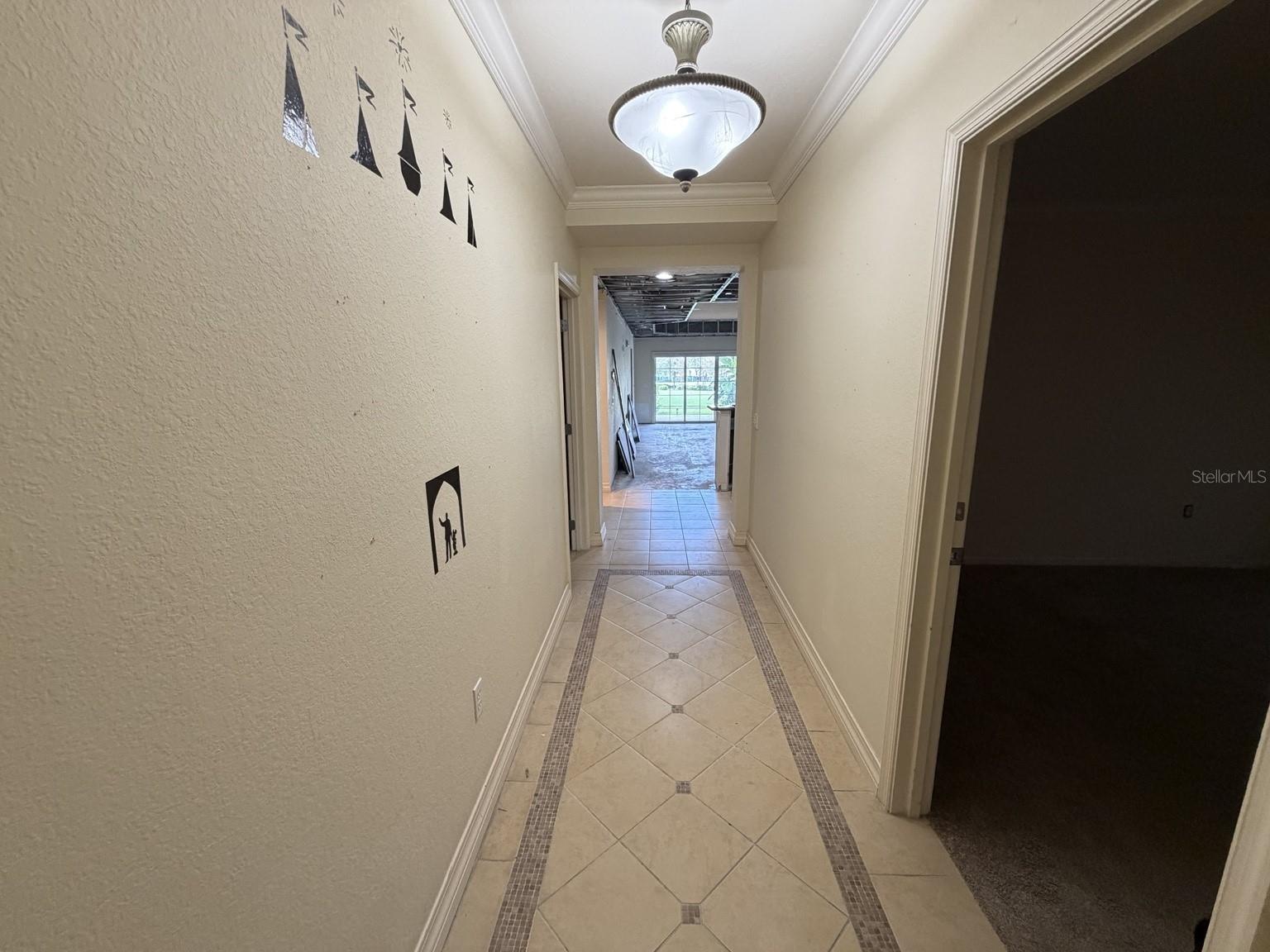 7601 Cabana Ct #104 Property Photo 4