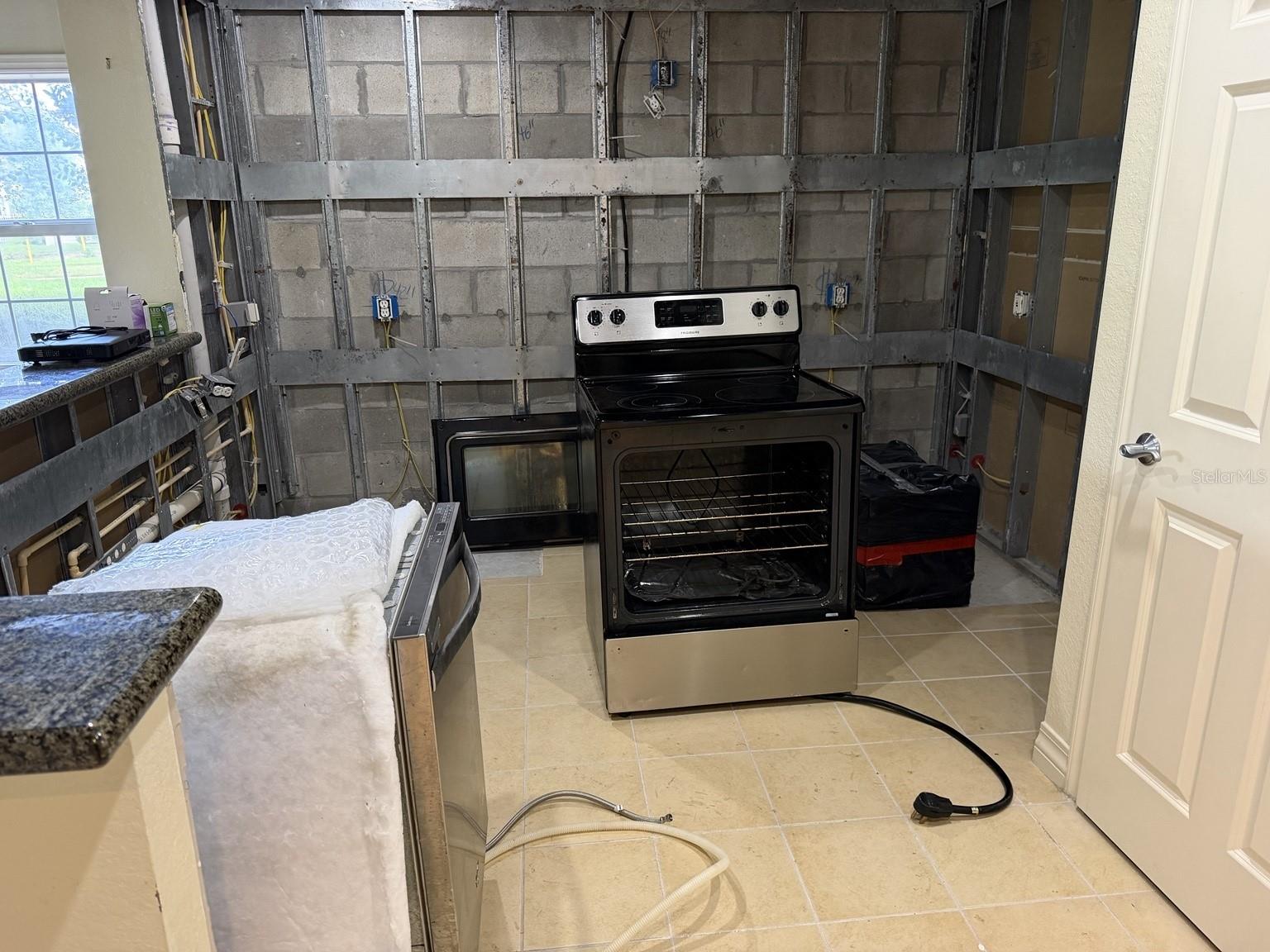7601 Cabana Ct #104 Property Photo 8