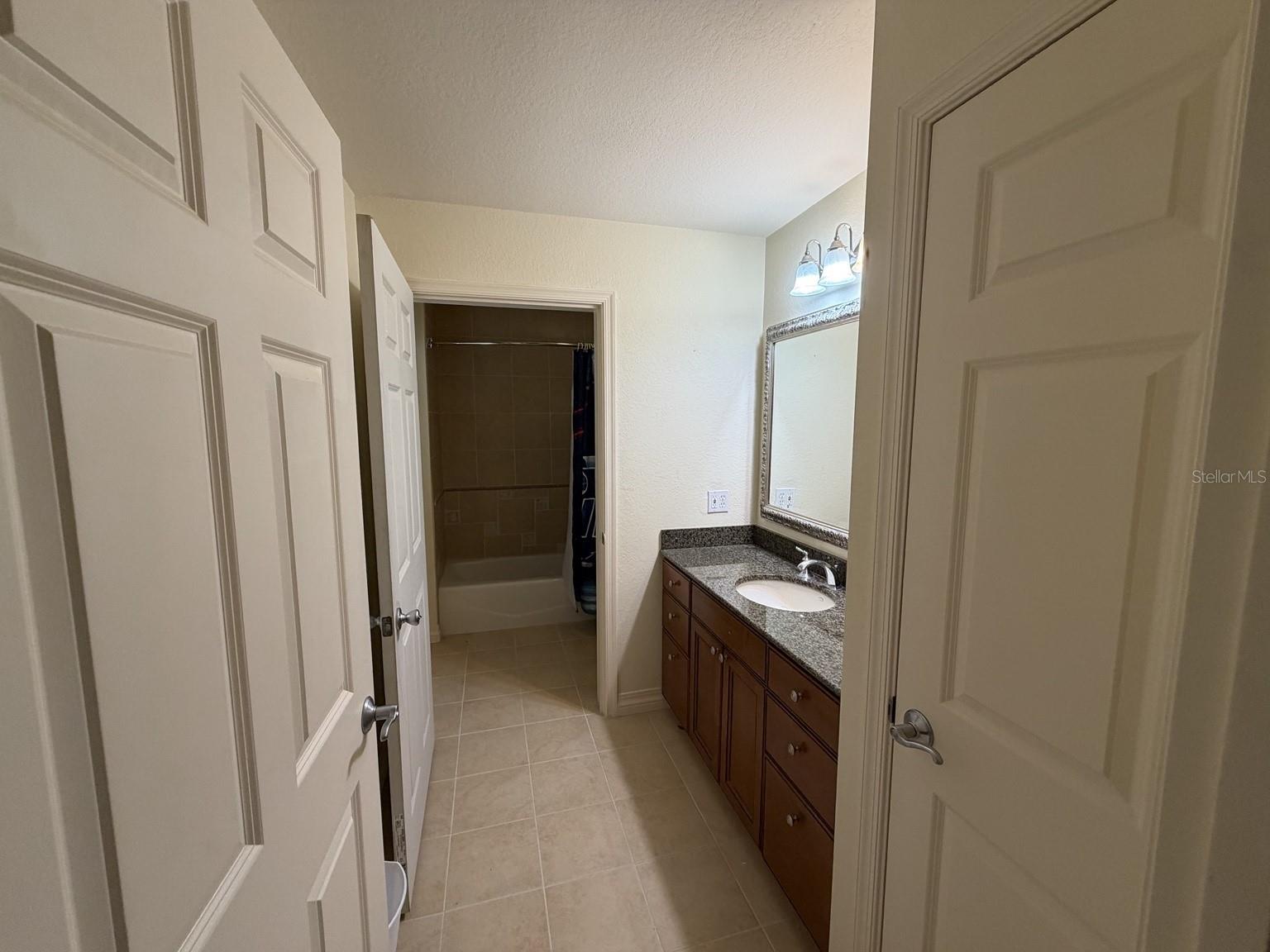 7601 Cabana Ct #104 Property Photo 28